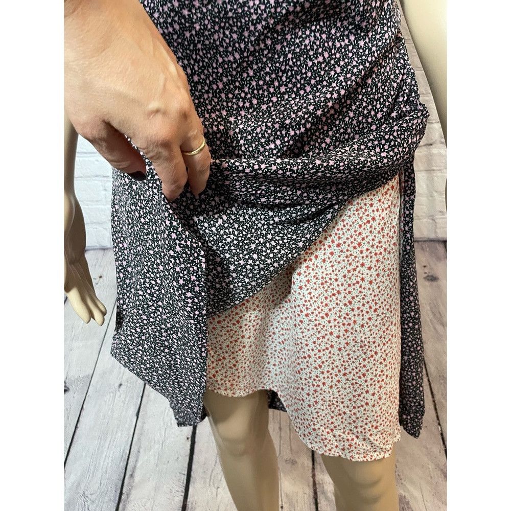 Other NWT New Missguided Mix Print Wrap Floral Short Sleeve Dress Size XL / US 12-14 / IT 48-50 - 6 Thumbnail