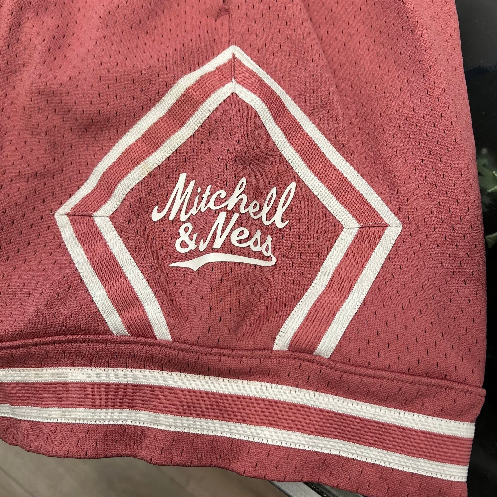 Mitchell & Ness Men's Mitchell & Ness Diamond Script Shorts Pink size Medium Size US 30 / EU 46 - 4 Thumbnail
