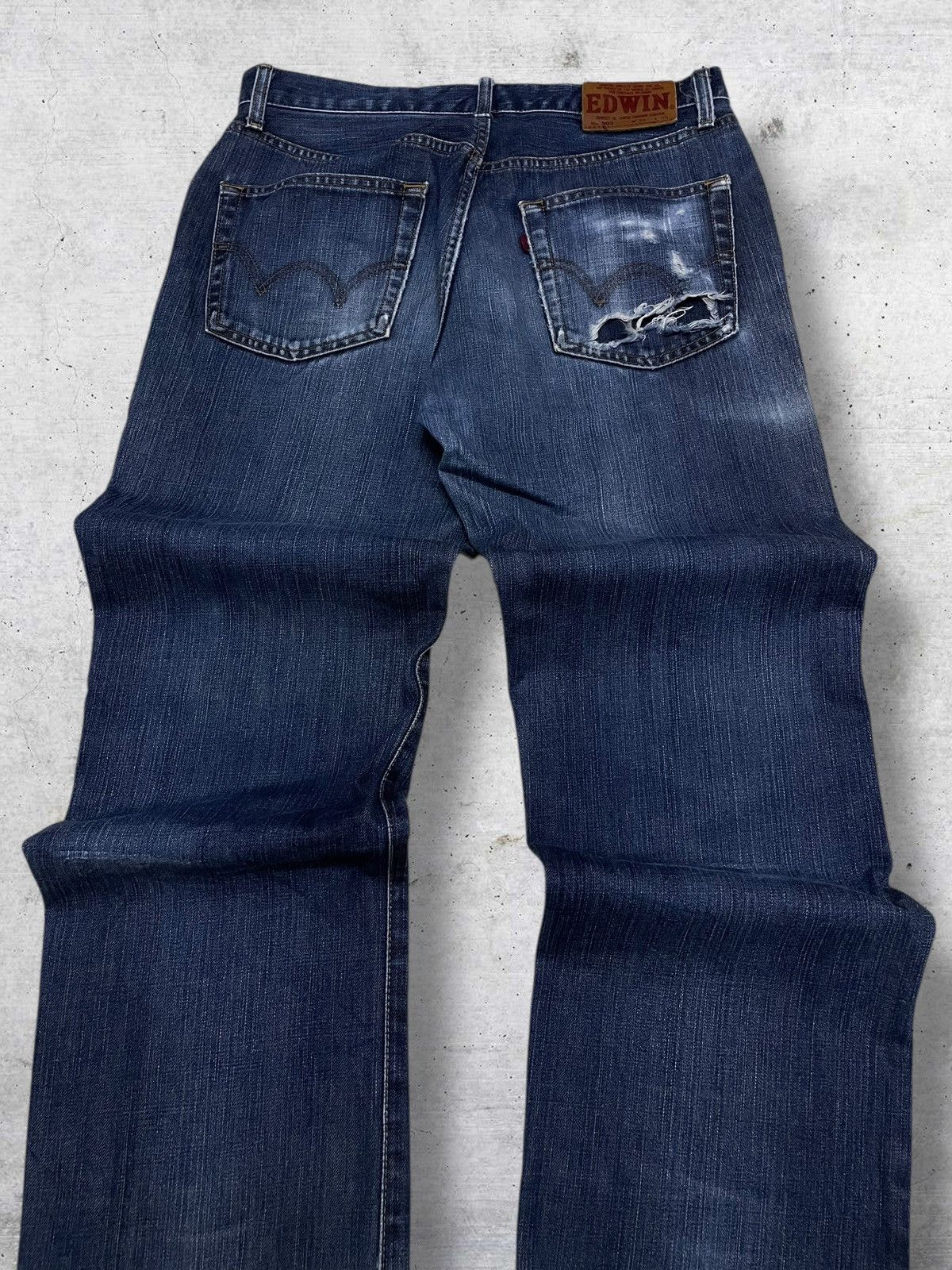 Edwin VINTAGE EDWIN 90S JAPAN OG DESIGNER RIPPED INDIGO RAW DENIM Size US 31 - 11 Thumbnail