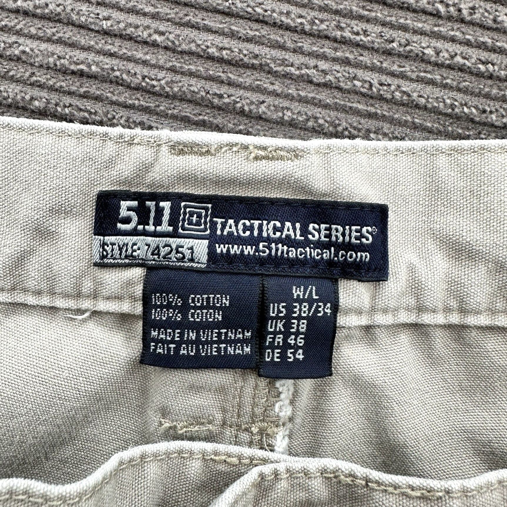 Vintage 5.11 Tactical Pants Men 38/34 Tan Cotton Polyester Cargo Straight Regular Inseam 31 35 Waist USA Outdoors Workwear Size US 38 / EU 54 - 3 Thumbnail