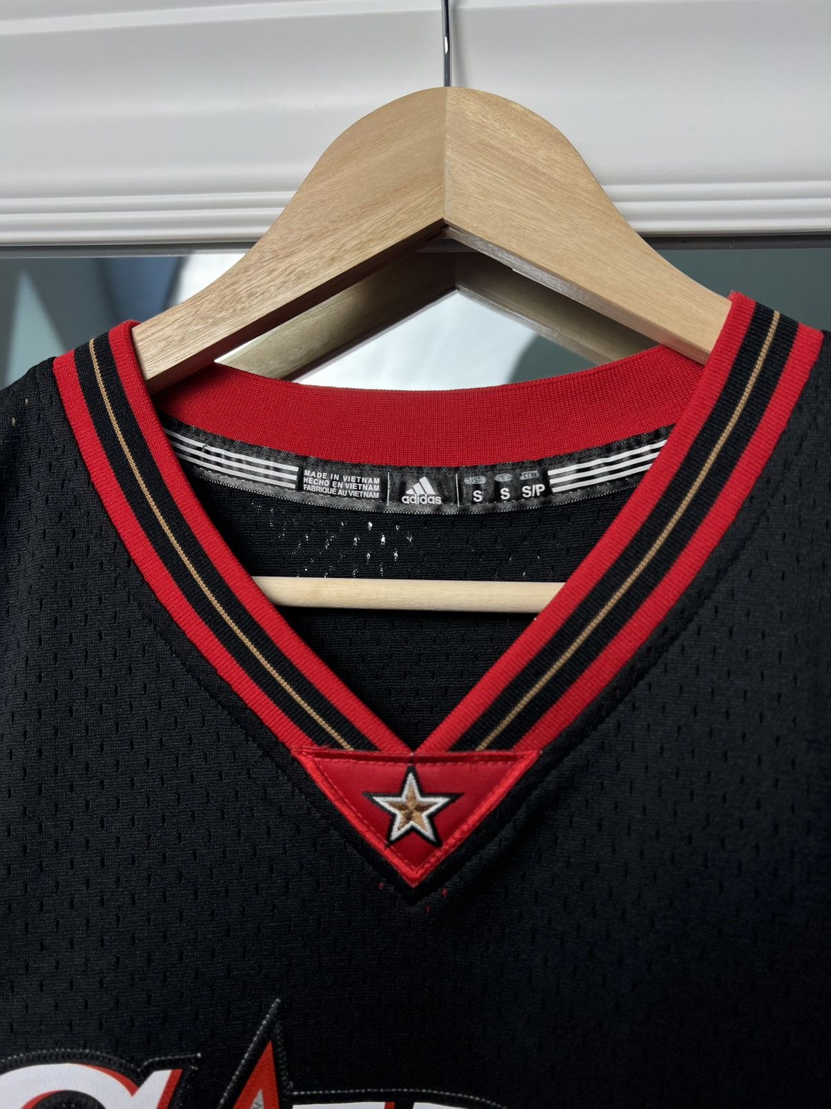 Adidas × NBA Adidas NBA Iverson #3 76ers Jersey Black Size S Size US S / EU 44-46 / 1 - 8 Thumbnail