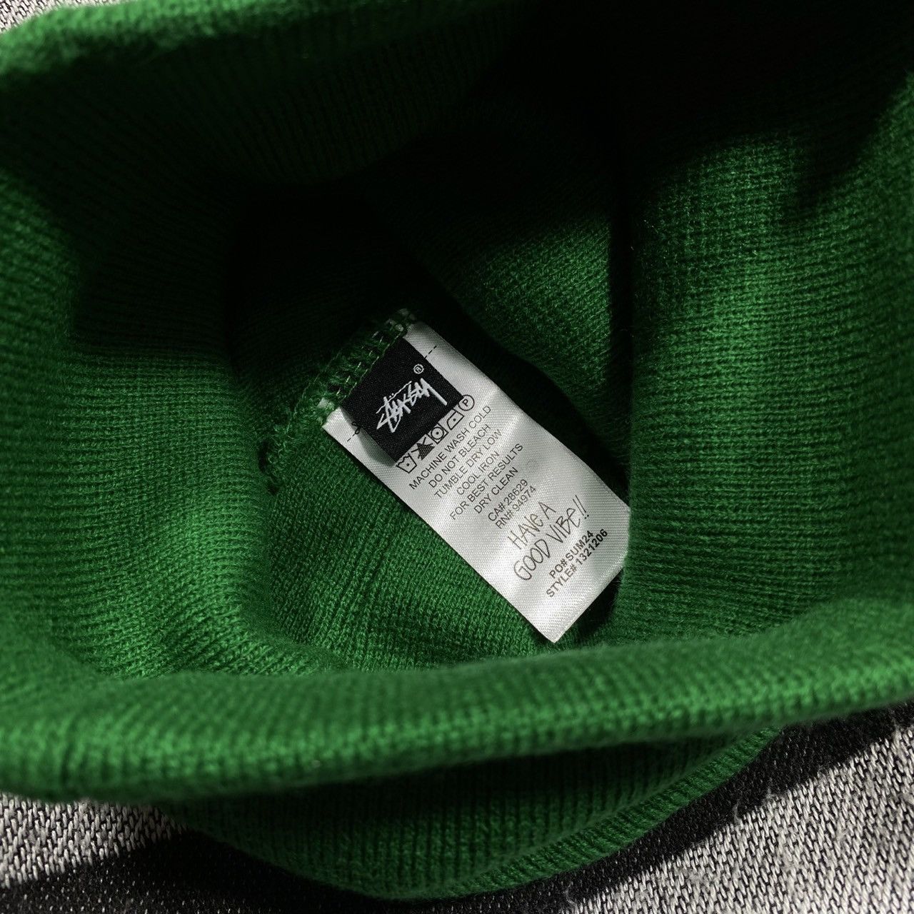 Stussy STUSSY BURLY THREADS SKULLCAP BEANIE HAT • Size ONE SIZE - 4 Thumbnail