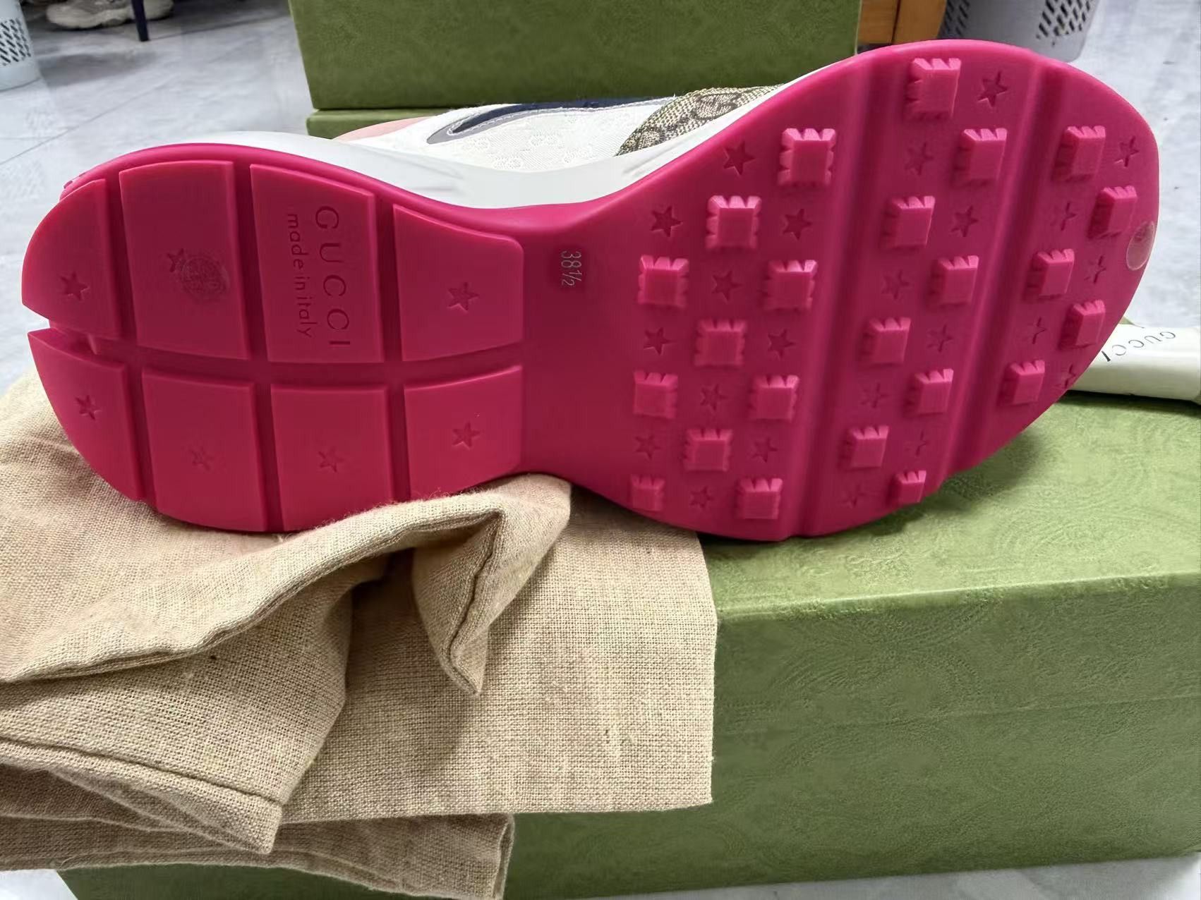 Gucci Gucci Low-Top Sneakers Size US 8.5 / IT 38.5 - 5 Thumbnail