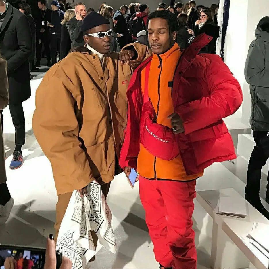 Balenciaga Balenciaga - F/W 2019 Red Swing Puffer Jacket Size US L / EU 52-54 / 3 - 18 Thumbnail