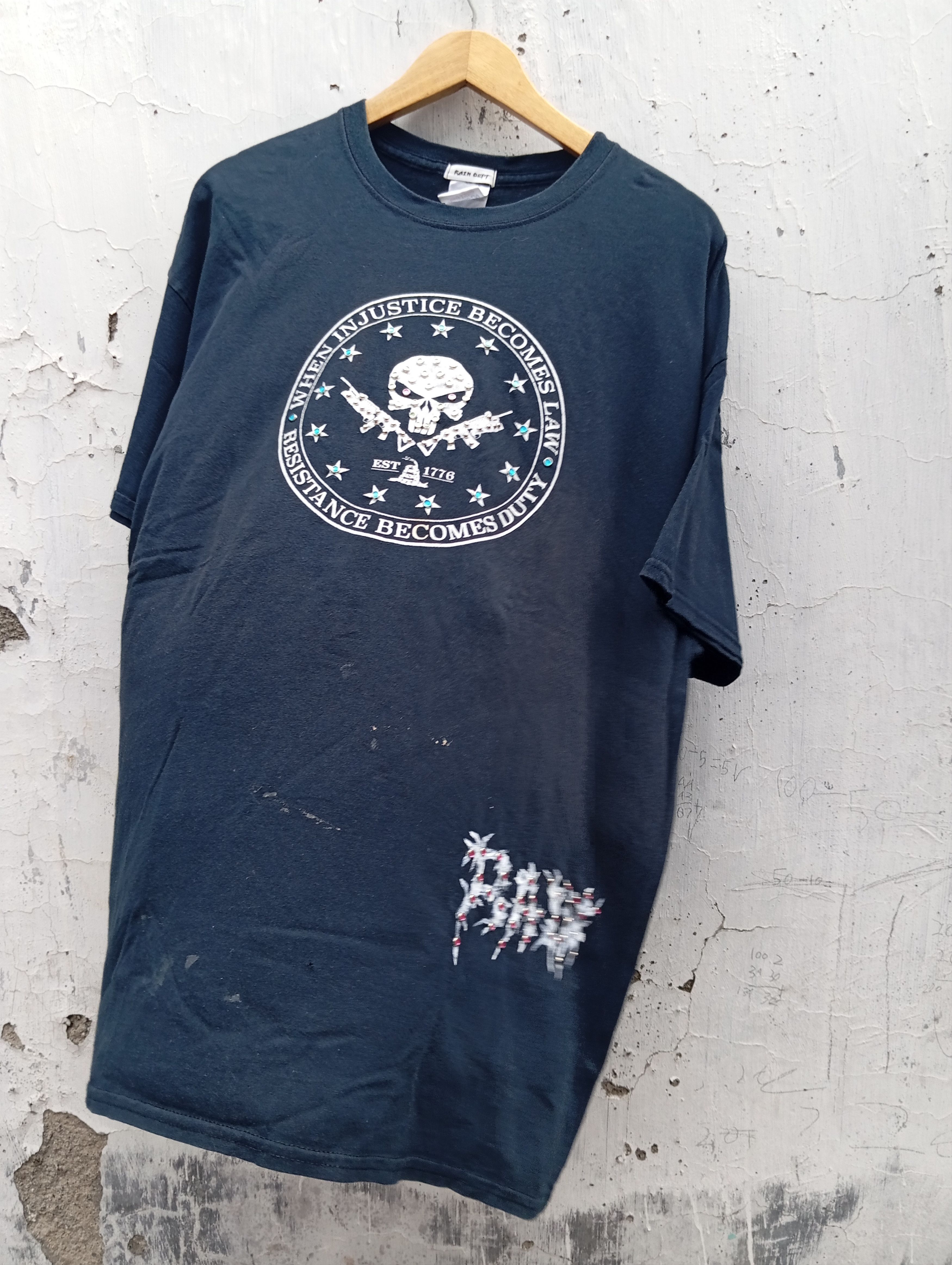 Vintage Vintage y2k skull duty tee Size US XL / EU 56 / 4 - 4 Thumbnail