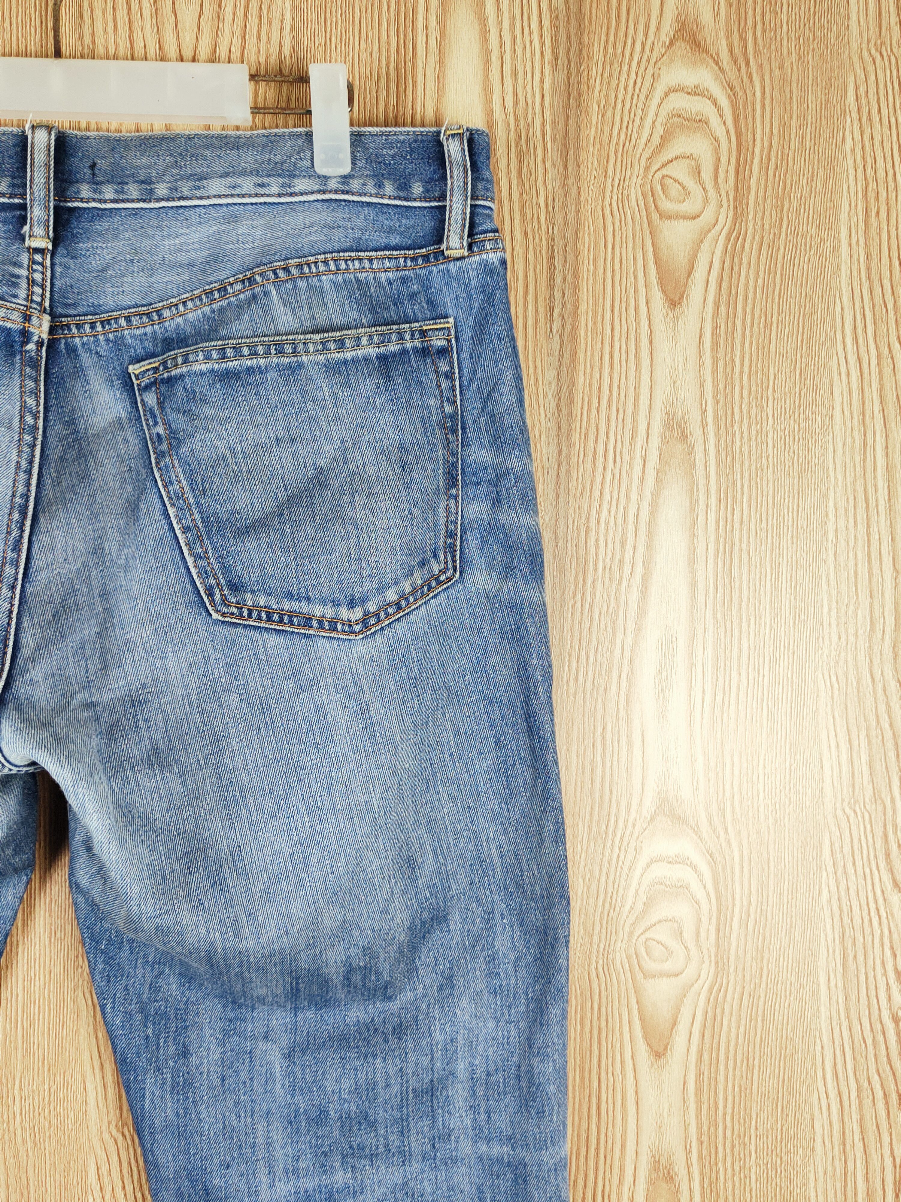 Japanese Brand Uniqlo Blue Faded Distressed Ripped Jeans #S2718 Size US 37 - 11 Thumbnail