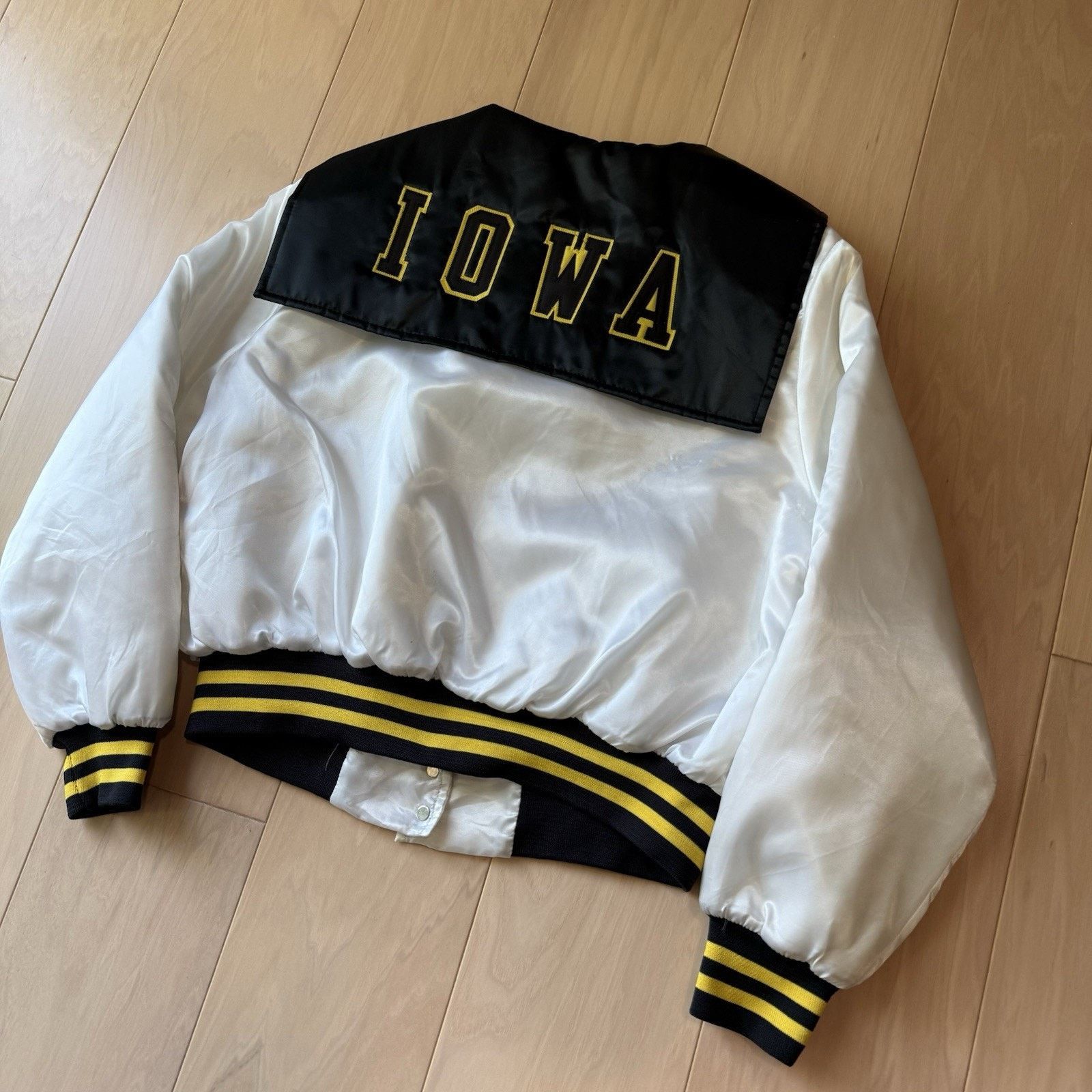Chalk Line × Vintage Vintage Iowa Hawkeyes Jacket Women's XL White 80s Bomber Size XL / US 12-14 / IT 48-50 - 10 Thumbnail