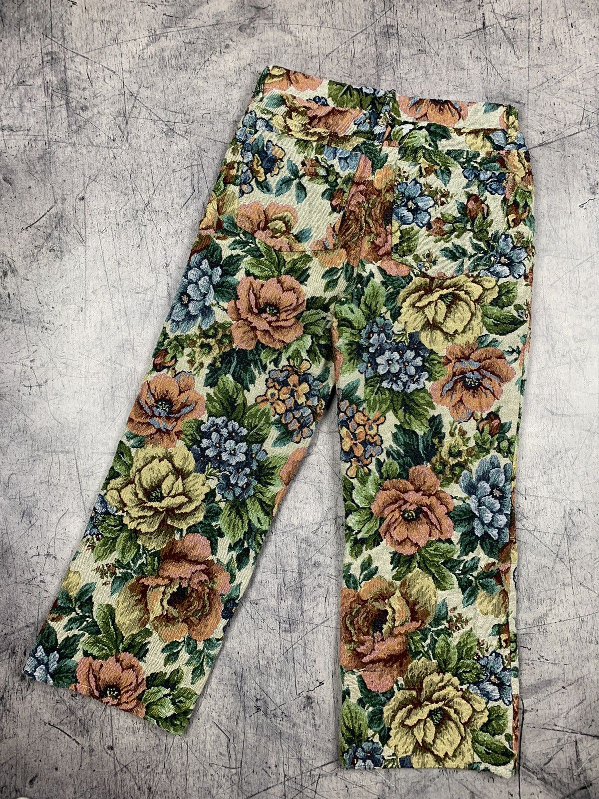 Jaded London Jaded London Floral Pants Boyfriend Fit Size 30 Size US 30 / EU 46 - 7 Thumbnail