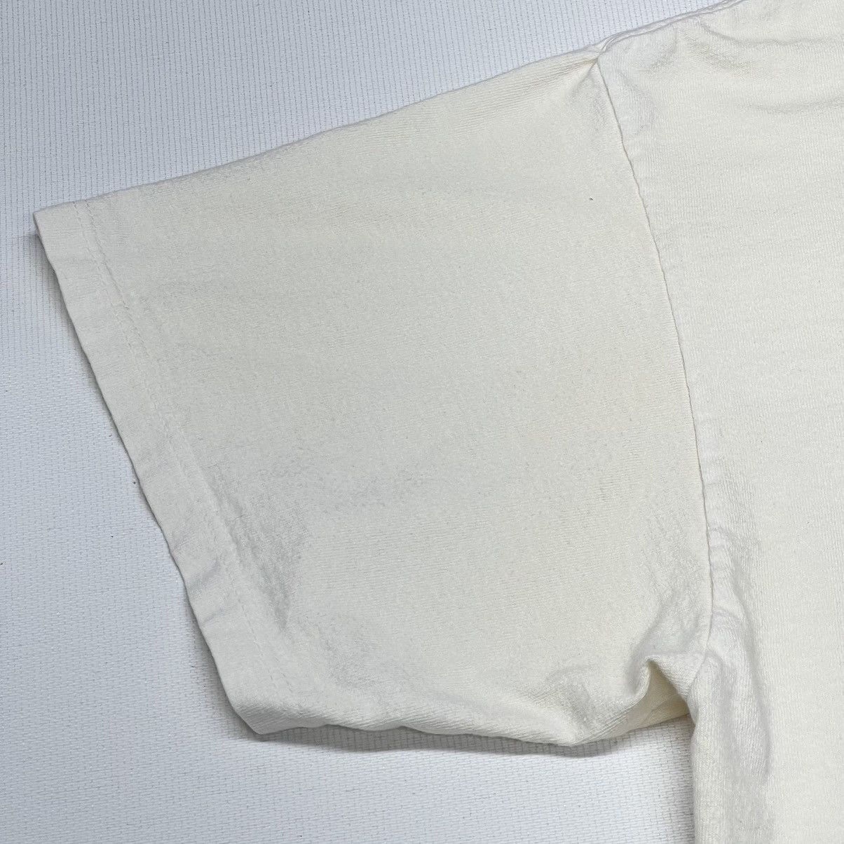 Nike × Vintage Nike Tee Shirt White 3D Logo Rubber Patch Swoosh 90s Size US L / EU 52-54 / 3 - 20 Thumbnail