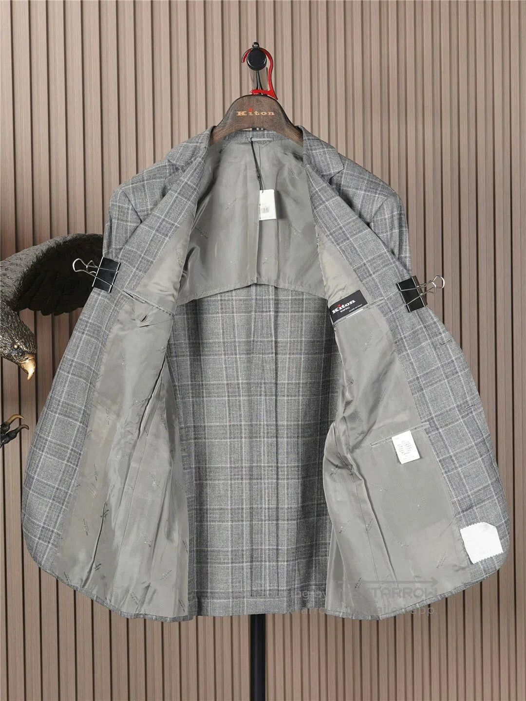 Kiton Classic Gray Plaid Suit Jacket. Size US L / EU 52-54 / 3 - 2 Thumbnail