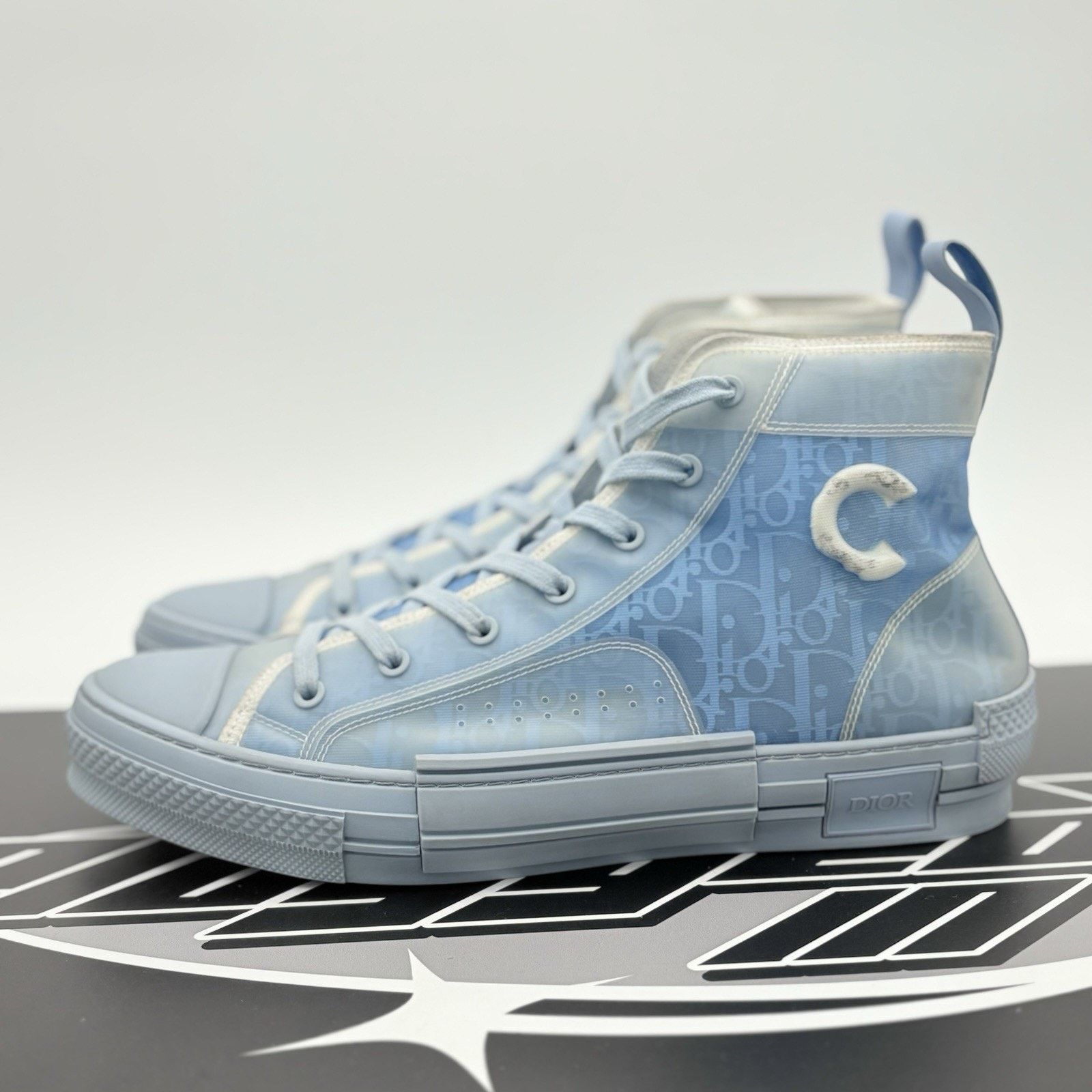 Daniel Arsham × Dior Dior B23 X Daniel Arsham High ' Light Blue ' | ONLY WORN 3x Size US 12 / EU 45 - 1 Thumbnail