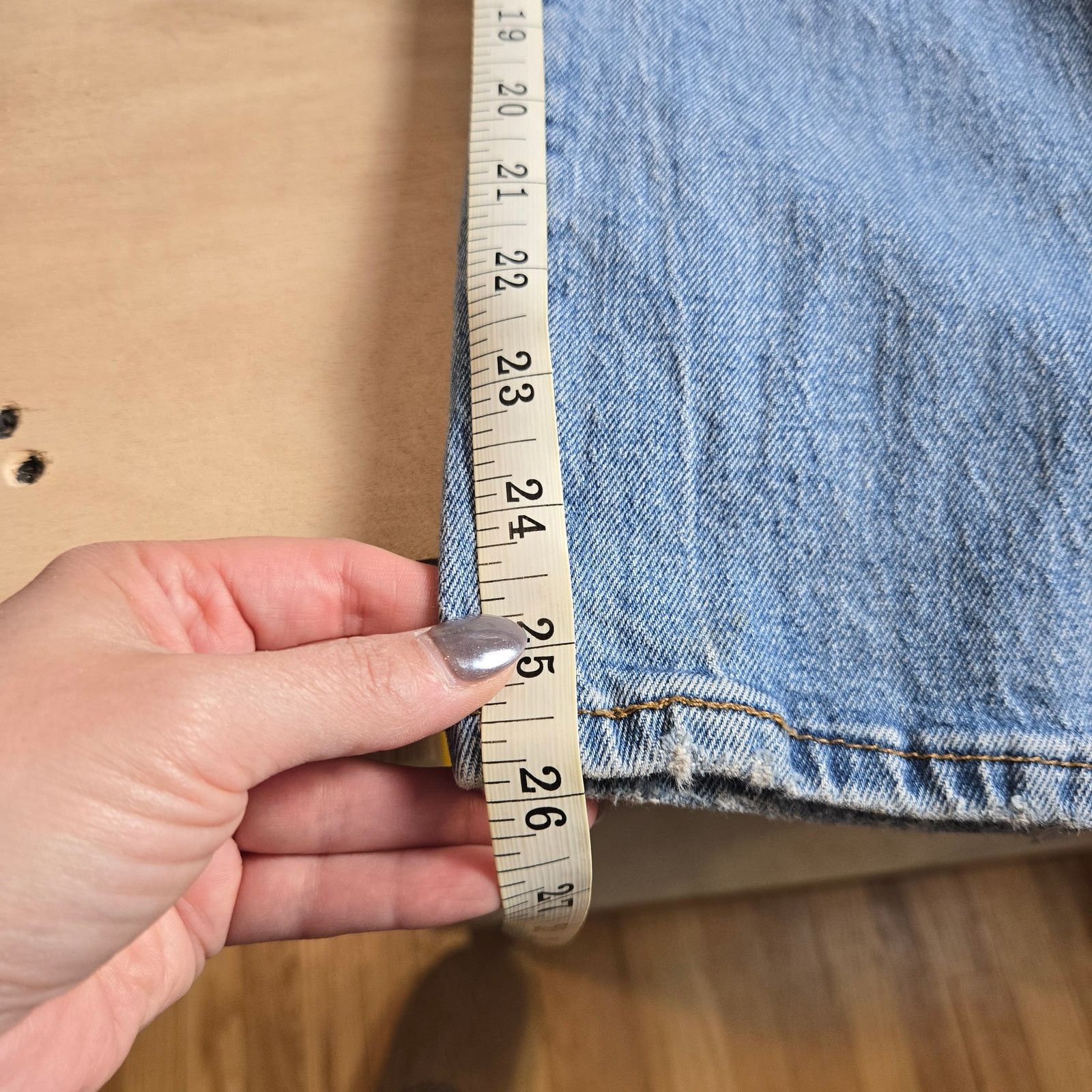 Levi's 2018 Levi's Ribcage Straight big E 27 button fly distressed Size 27" / US 4 / IT 40 - 8 Thumbnail