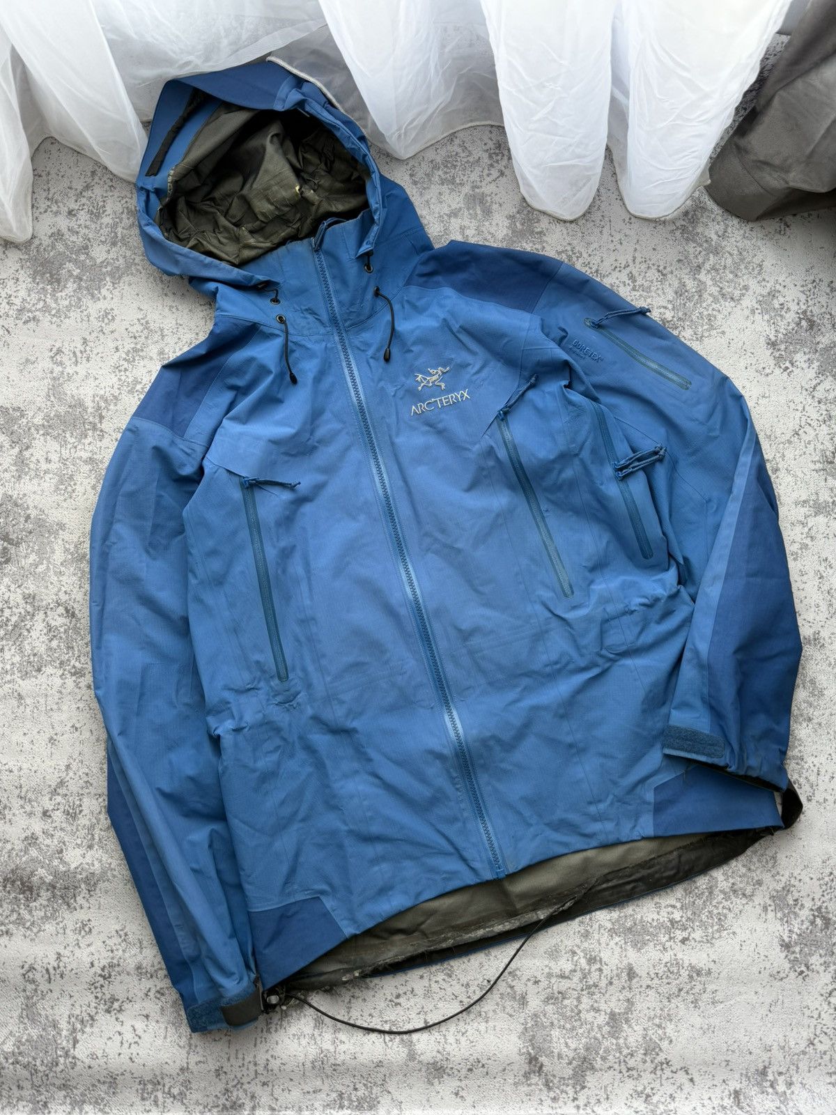 Arc'teryx × Palace Arc'teryx x Palace Alpha SV FW20 | Grailed