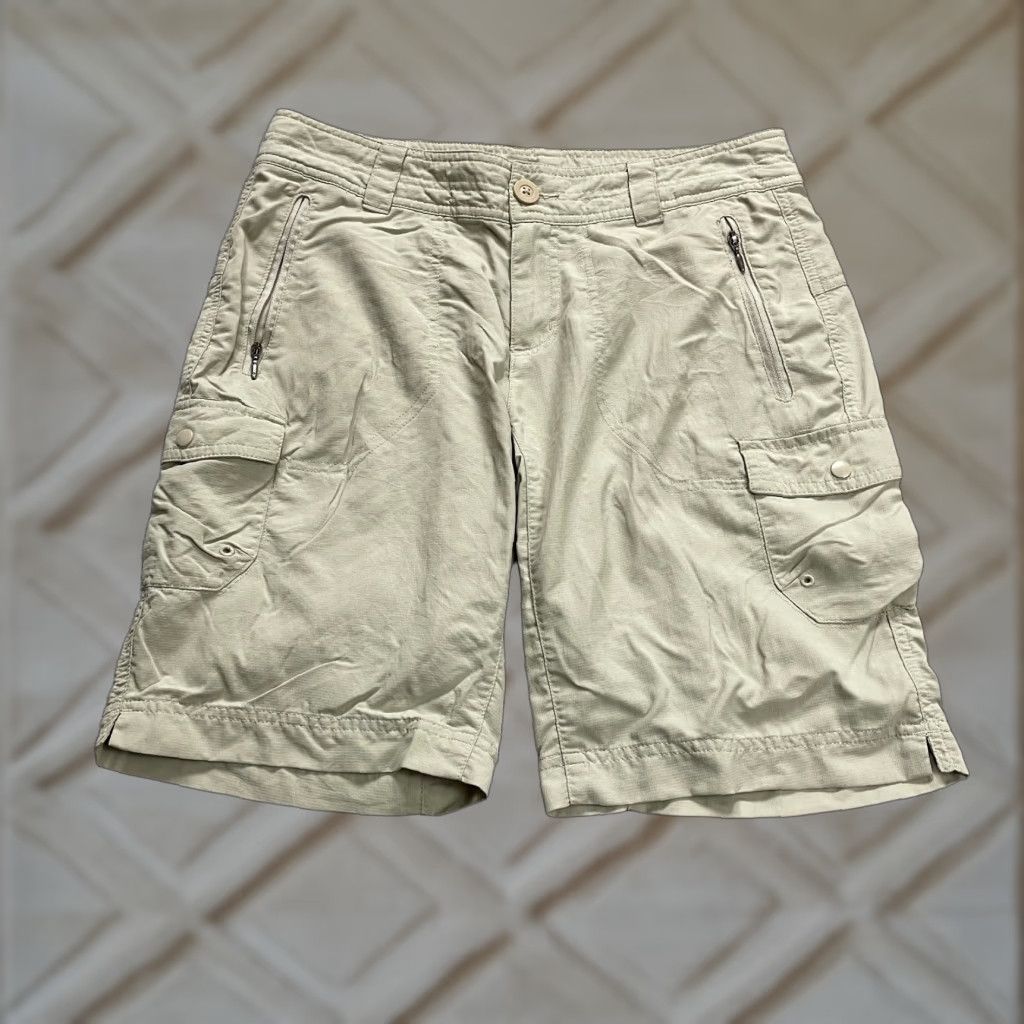 Vintage Columbia Womens Cargo Shorts 6 Beige Nylon Active Outdoor Casual 30x10 Mid Rise Pockets Breathable Easy Care Size 28" / US 6 / IT 42 - 1 Thumbnail