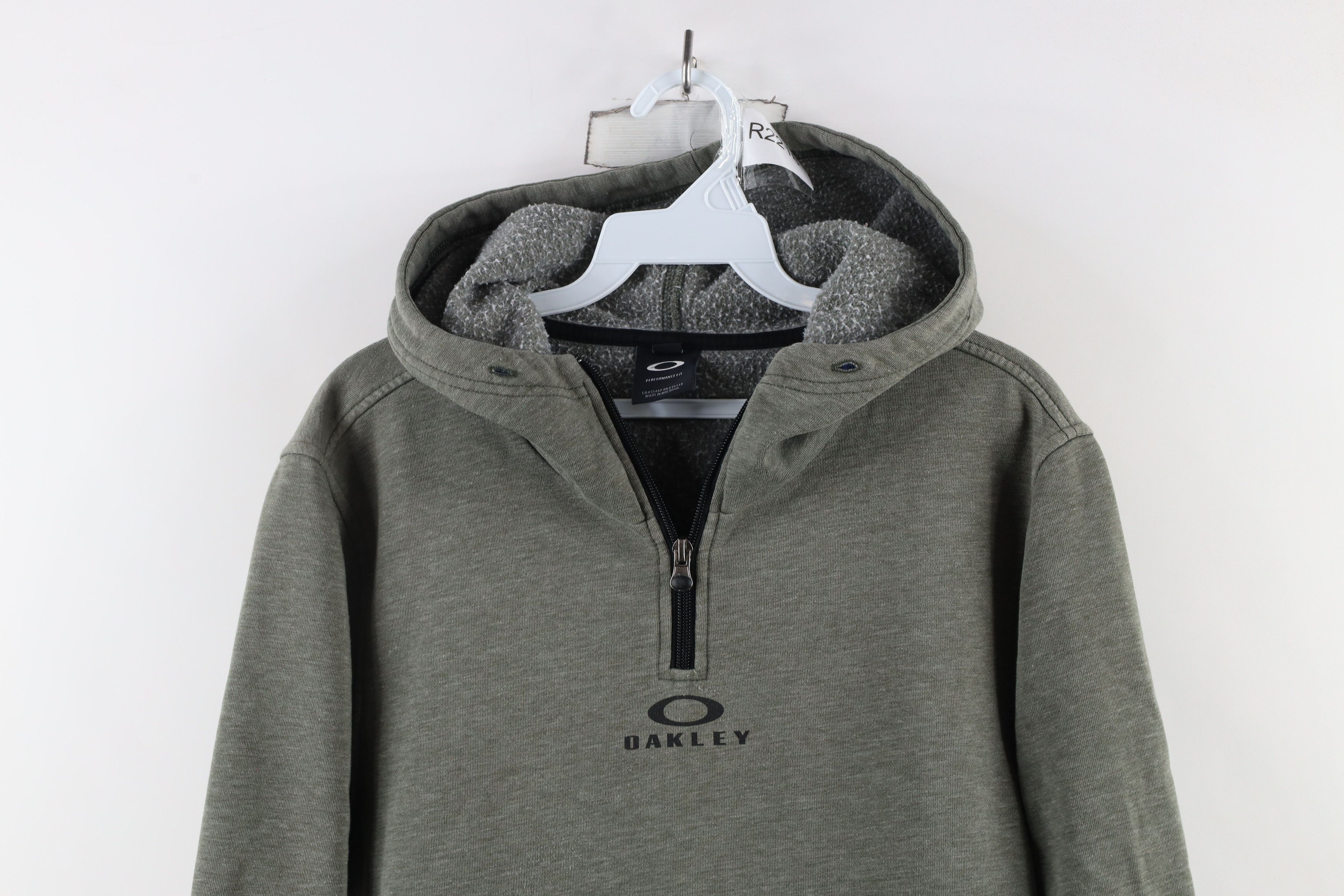 Oakley Vintage Oakley Center Logo Half Zip Hoodie Sweatshirt Green Size US L / EU 52-54 / 3 - 2 Thumbnail