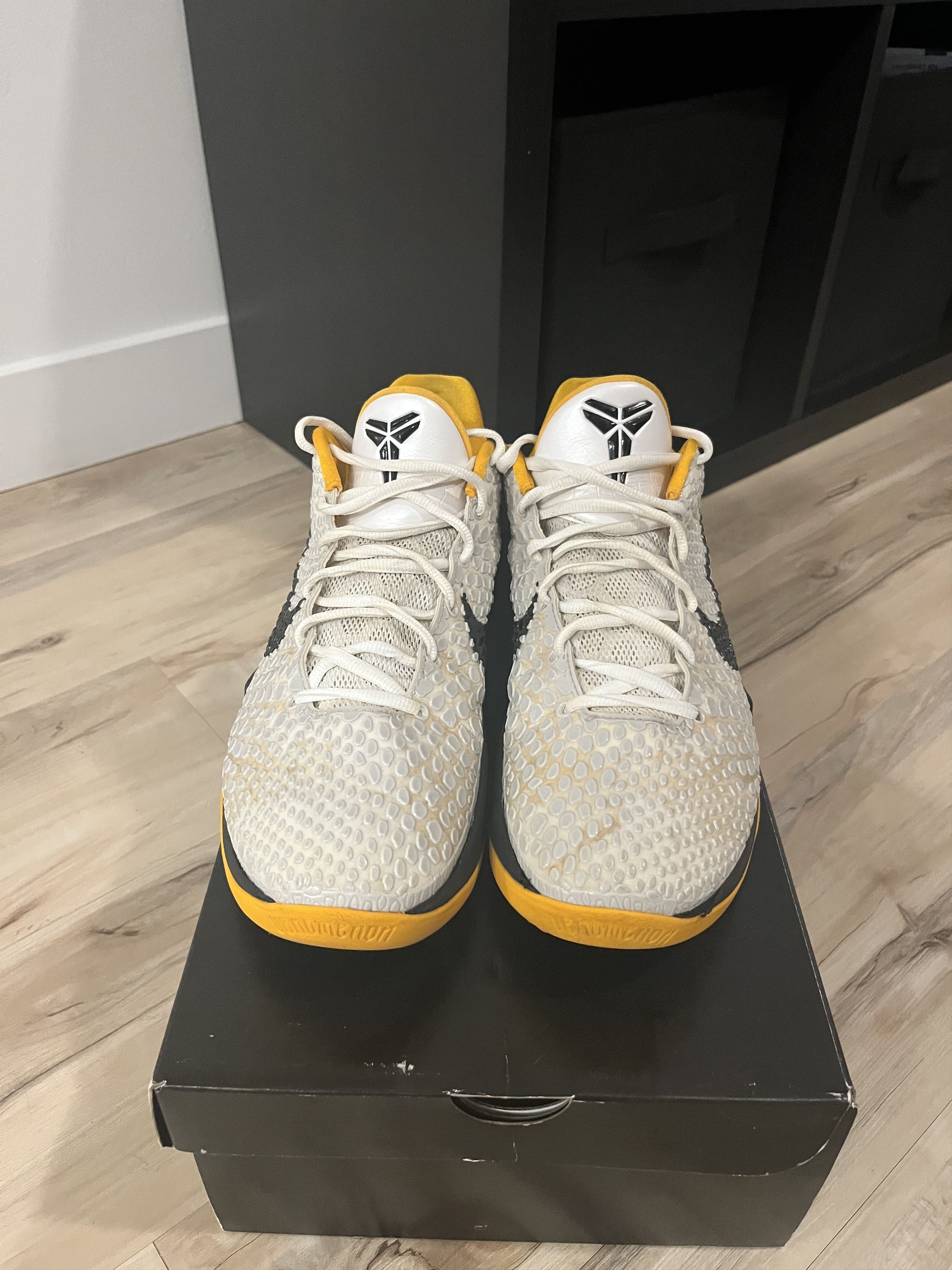 Nike Nike Kobe 6 White Del Sol Size US 11.5 / EU 44-45 - 2 Thumbnail