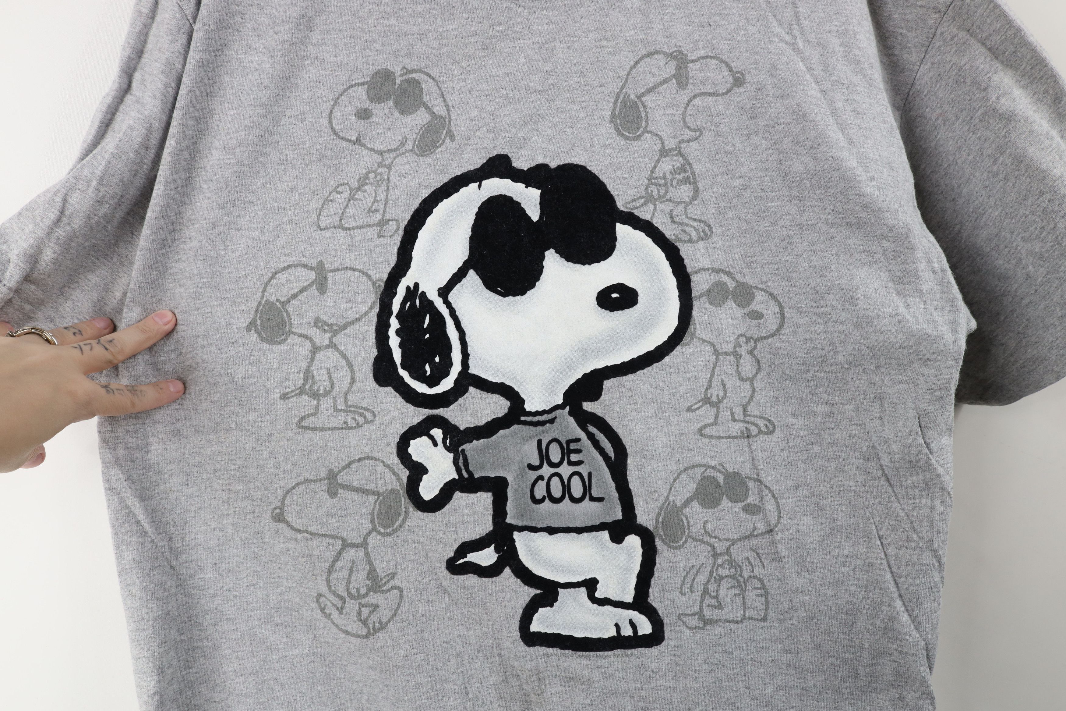 Vintage Vintage 90s Y2K Peanuts Charlie Brown Joe Cool T-Shirt Gray Size US XL / EU 56 / 4 - 4 Thumbnail