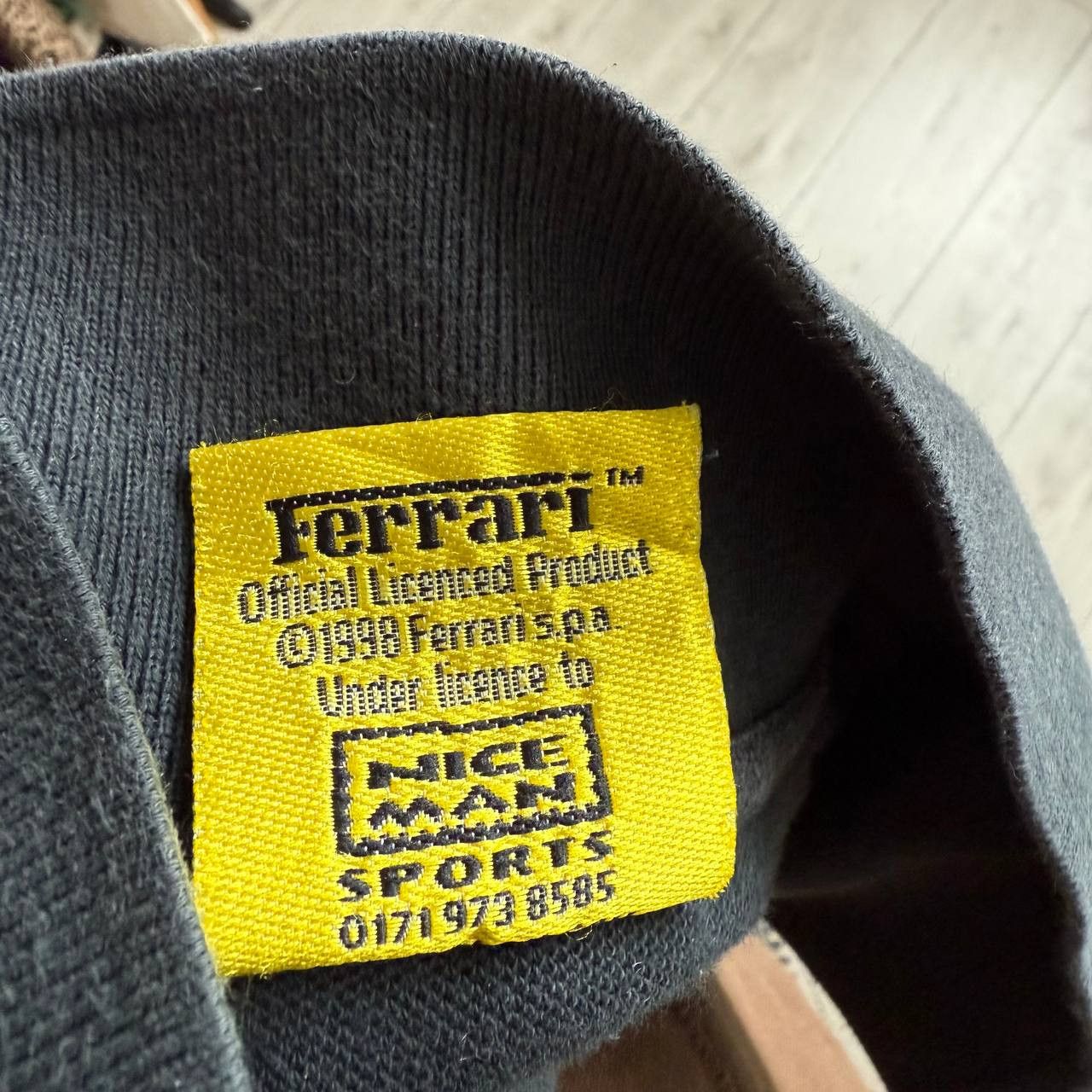 Ferrari Vintage 90s Faded Racing Ferrari Polo tee Y2K Size US M / EU 48-50 / 2 - 8 Thumbnail