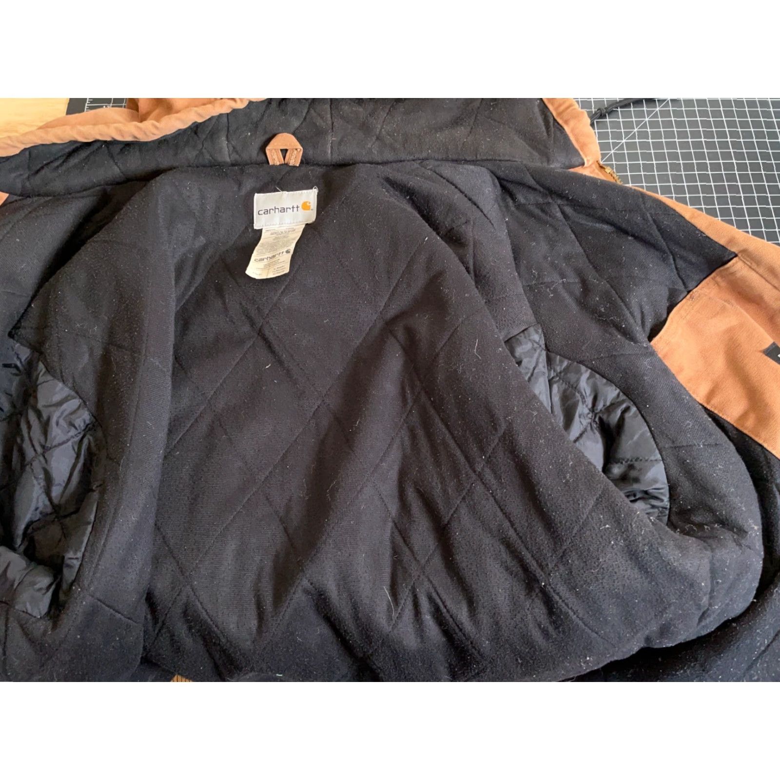 Carhartt VINTAGE Carhartt Jacket Canvas Distressed Dark Brown Hooded Fleece Lined 376-51 Adult XL Brown 90s Grunge Western Mens Size US XL / EU 56 / 4 - 4 Thumbnail