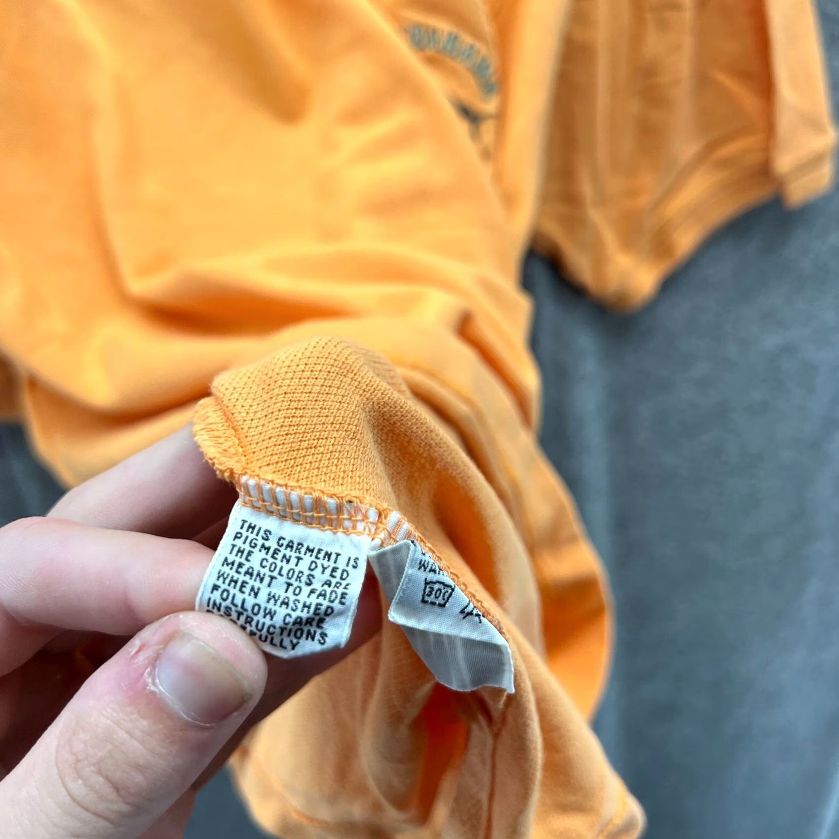 Tommy Bahama VINTAGE Tommy Bahama Shirt Mens L Orange Relax Crewneck Pocket Tee Short Sleeve VTG Shirt Size US L / EU 52-54 / 3 - 4 Thumbnail