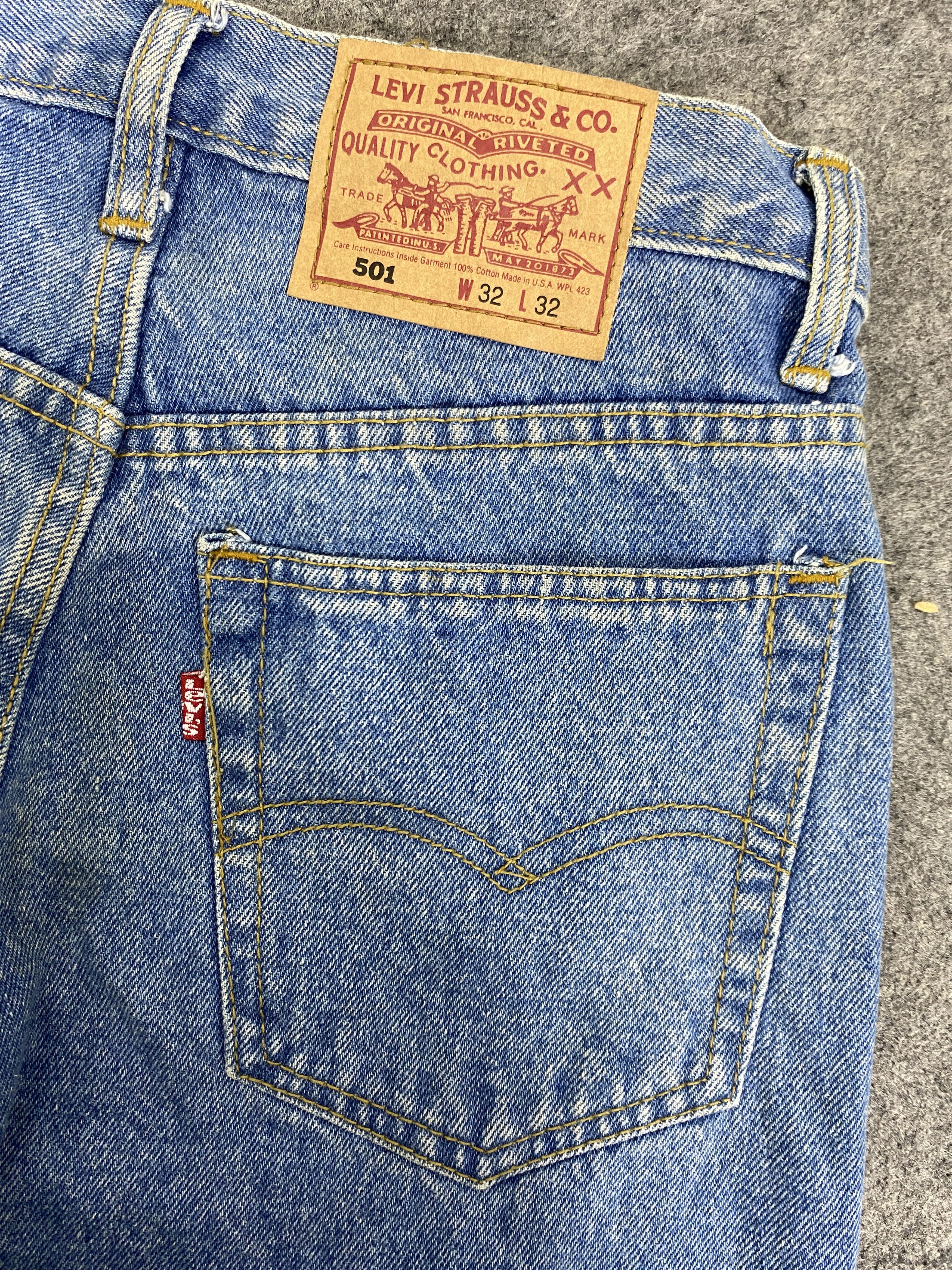 Levi's Blue Vintage Levis 501 Denim Jeans 29x33 - JN3159 Size US 29 - 10 Thumbnail