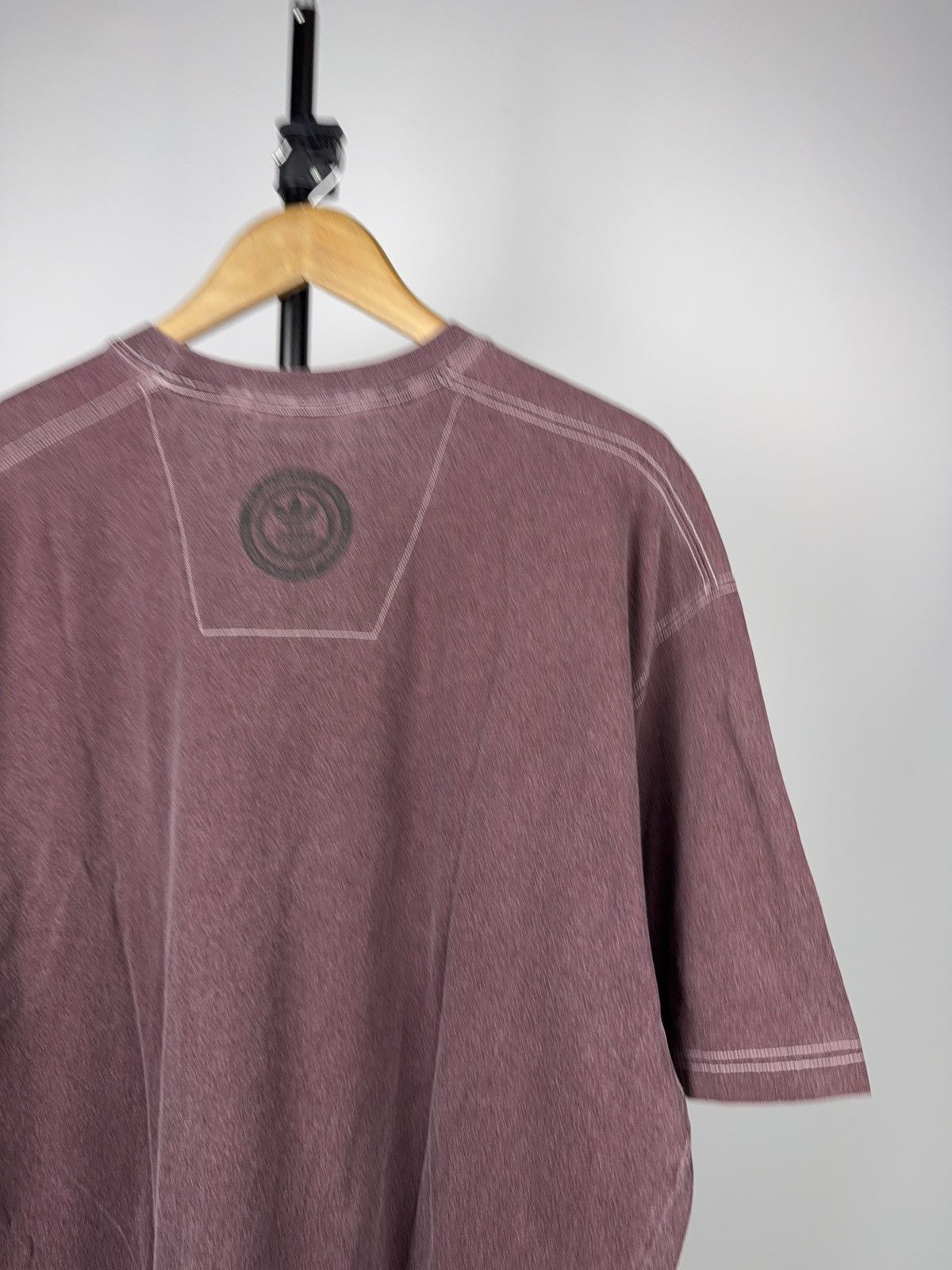 Adidas 90s Vintage Adidas Trefoil Pocket T Shirt Burgundy Washed L Size US L / EU 52-54 / 3 - 11 Thumbnail
