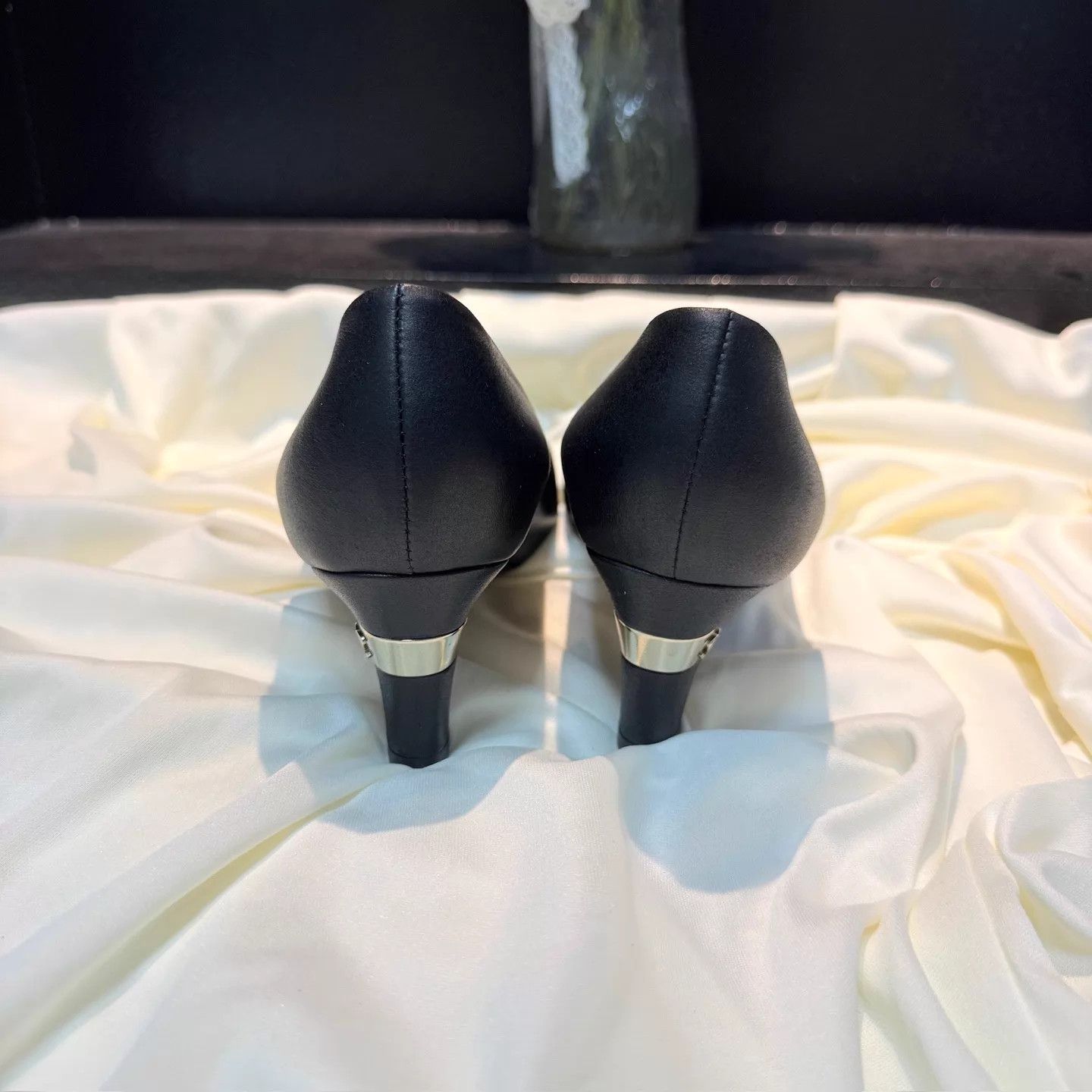 Chanel CHANEL Women's Black Mary Jane Heels 35 99 New Size US 4.5 / IT 34.5 - 3 Thumbnail