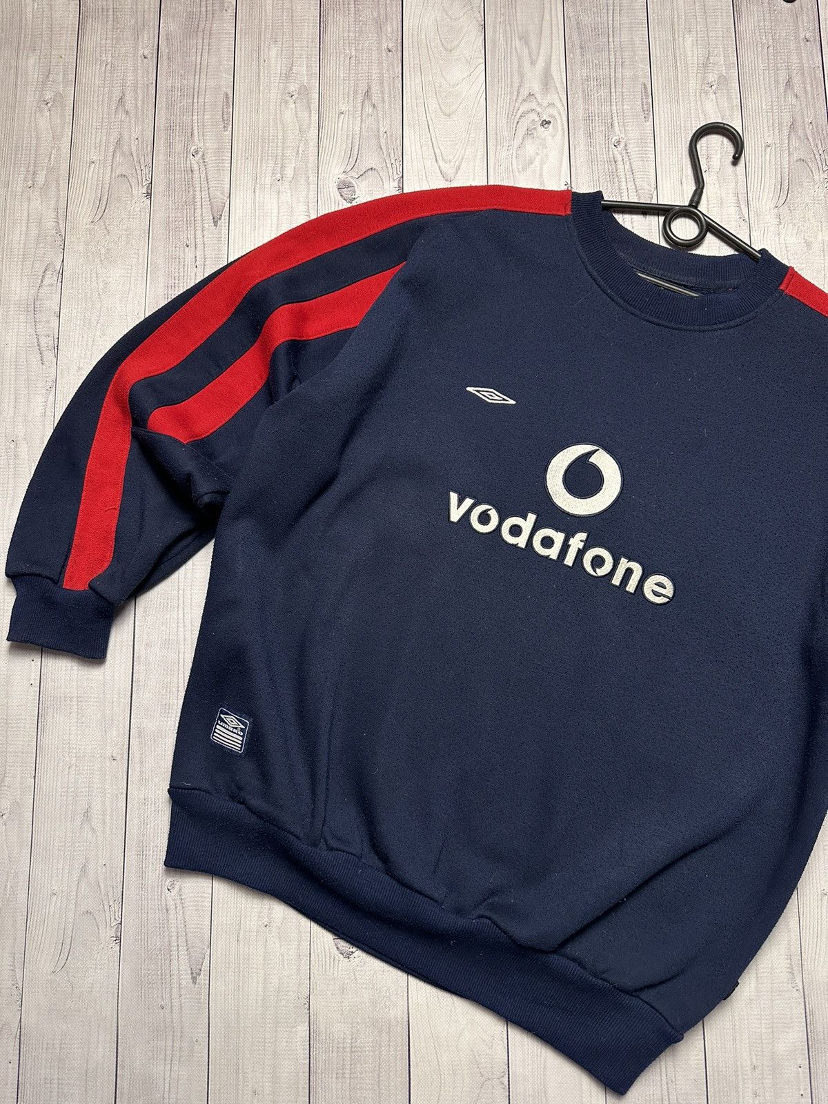 Umbro × Vintage Vintage Umbro Sweatshirt Vodafone big logo size L rare Size US L / EU 52-54 / 3 - 2 Thumbnail