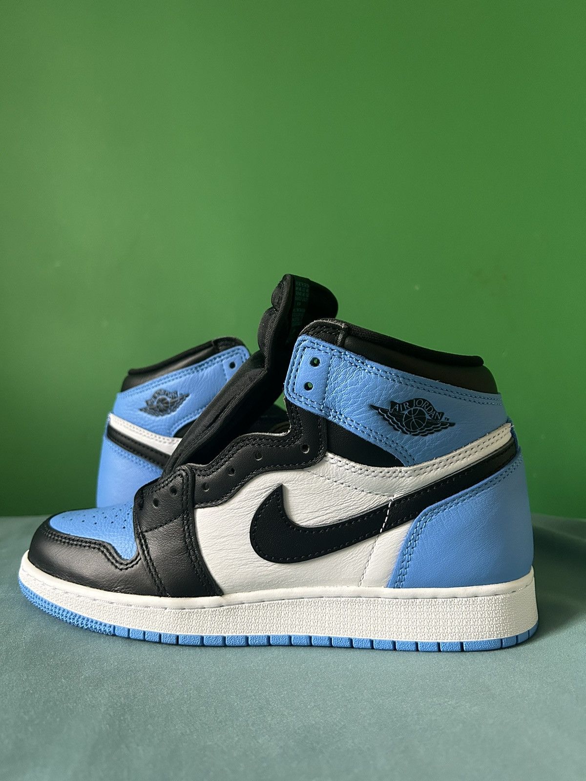 Jordan Brand Nike Air Jordan 1 High UNC Toe 2023 Size US 7 / EU 40 - 1 Thumbnail