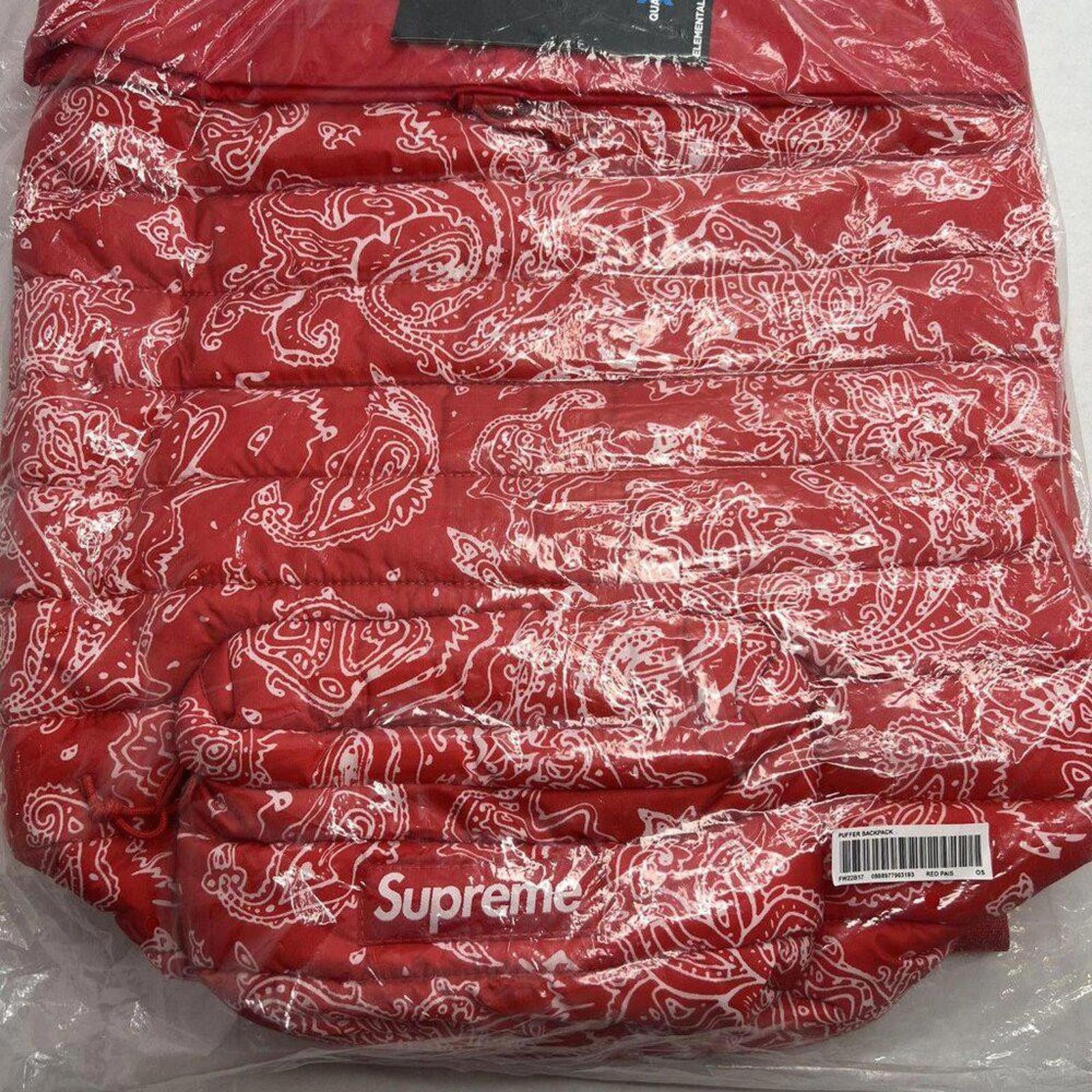 Supreme Supreme Red Paisley Puffer Backpack FW22 Size ONE SIZE - 2 Thumbnail