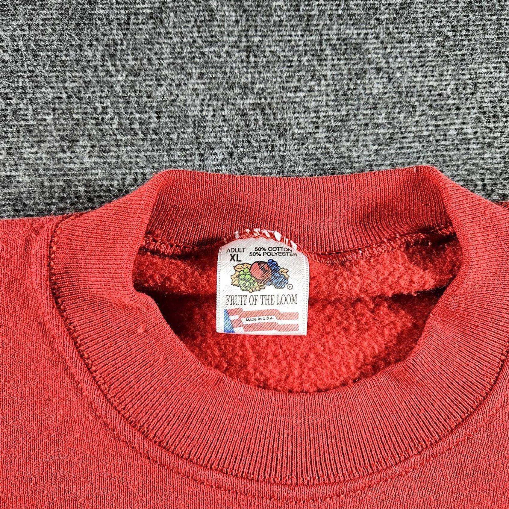 Fruit Of The Loom VINTAGE Fruit Of The Loom Sweatshirt Mens XL Red Archie Goodwin Book Quote 90s Size US XL / EU 56 / 4 - 5 Thumbnail