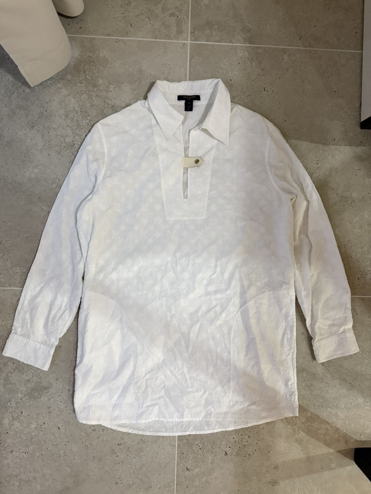 Louis Vuitton Louis Vuitton Monogram Shirt Size XS / US 0-2 / IT 36-38 - 1 Thumbnail