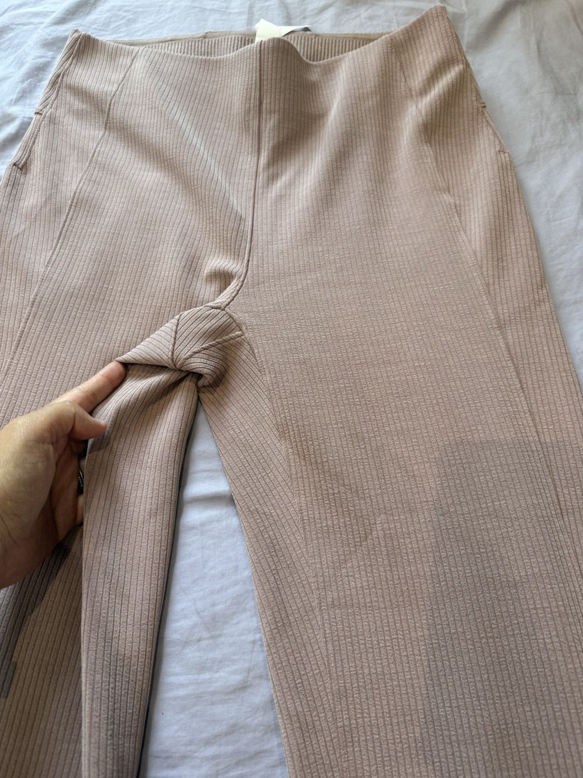 Lululemon Lululemon Ribbed softstreme flared Pants regular size 8 Size 30" / US 8 / IT 44 - 11 Thumbnail