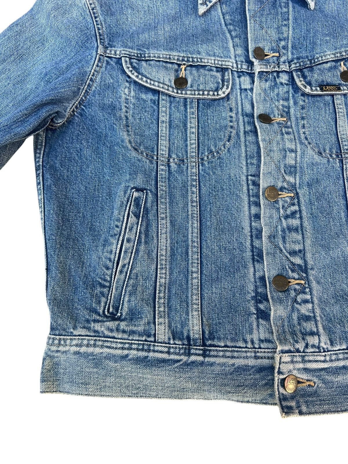 Lee Vintage Lee Riders Japan Back Painted Denim Trucker Jacket Size US L / EU 52-54 / 3 - 14 Thumbnail