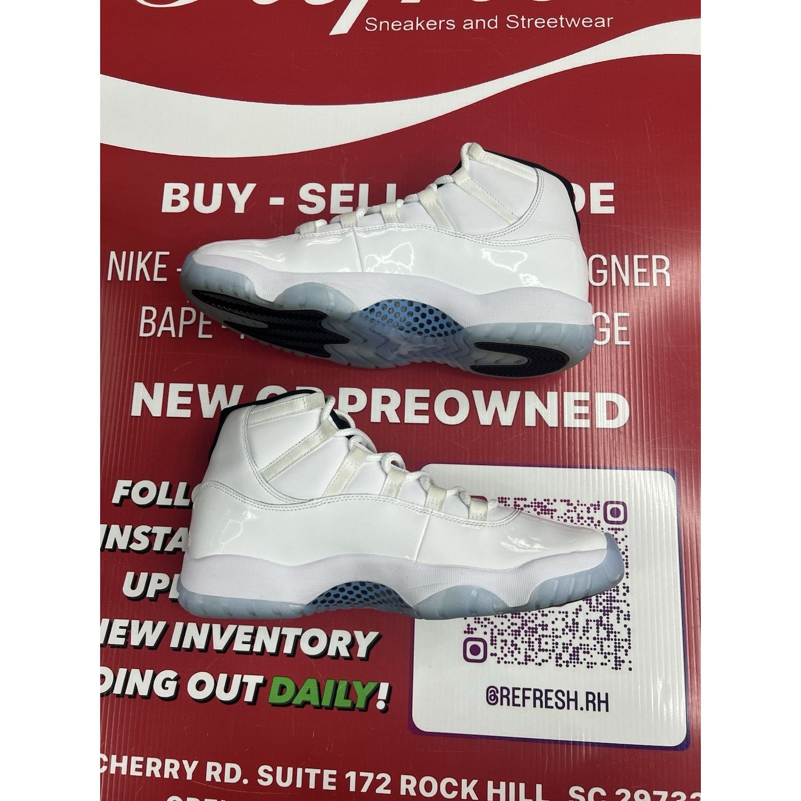 Jordan Brand Air Jordan 11 Retro Legend Blue Size 10.5 (CT8012-104) Size US 10.5 / EU 43-44 - 3 Thumbnail