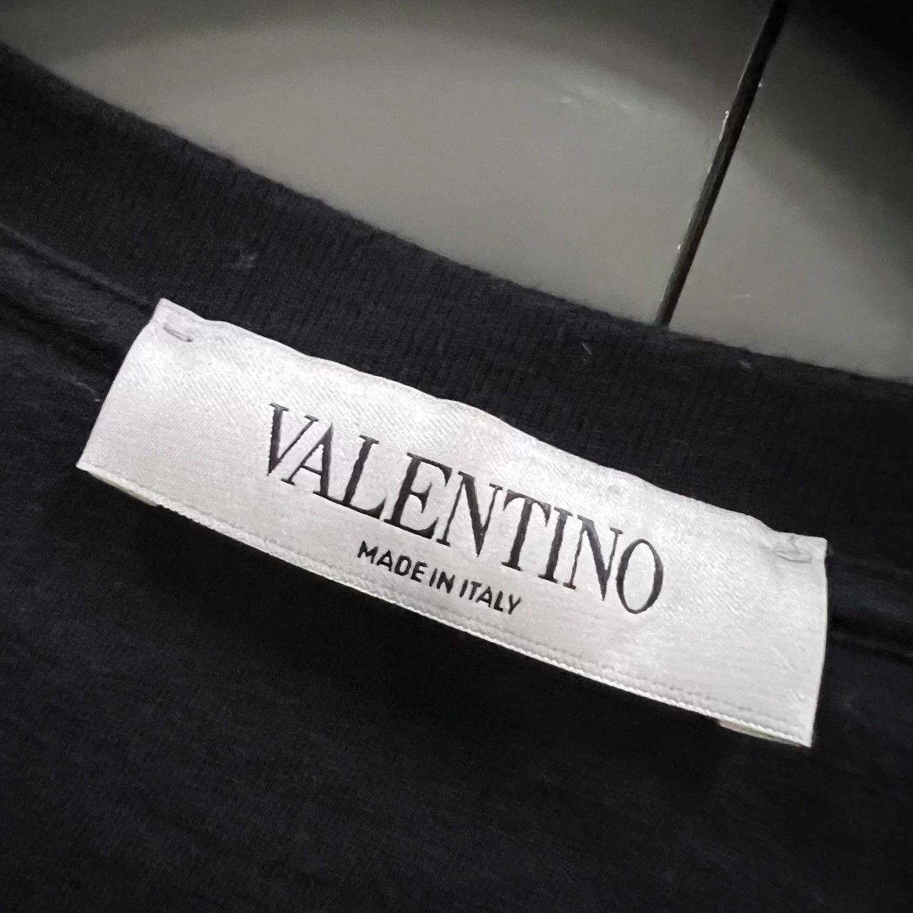 Valentino Valentino Black Large Logo Short-Sleeve T-shirt XS 95 New Size US XS / EU 42 / 0 - 2 Thumbnail