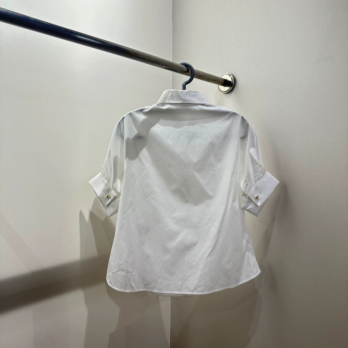 Christian Dior Monsieur Christian Dior pearl cuffs bee short shirt 36 cotton Size XS / US 0-2 / IT 36-38 - 2 Thumbnail