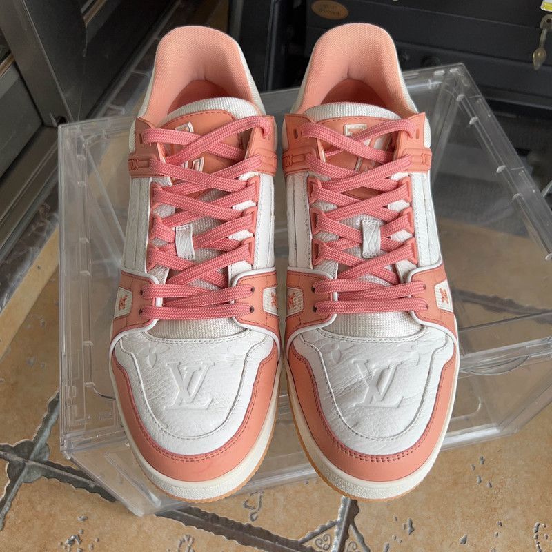 Louis Vuitton Louis Vuitton Trainer Low-Top Sneakers for Men - Size US 9 / EU 42 - 1 Thumbnail