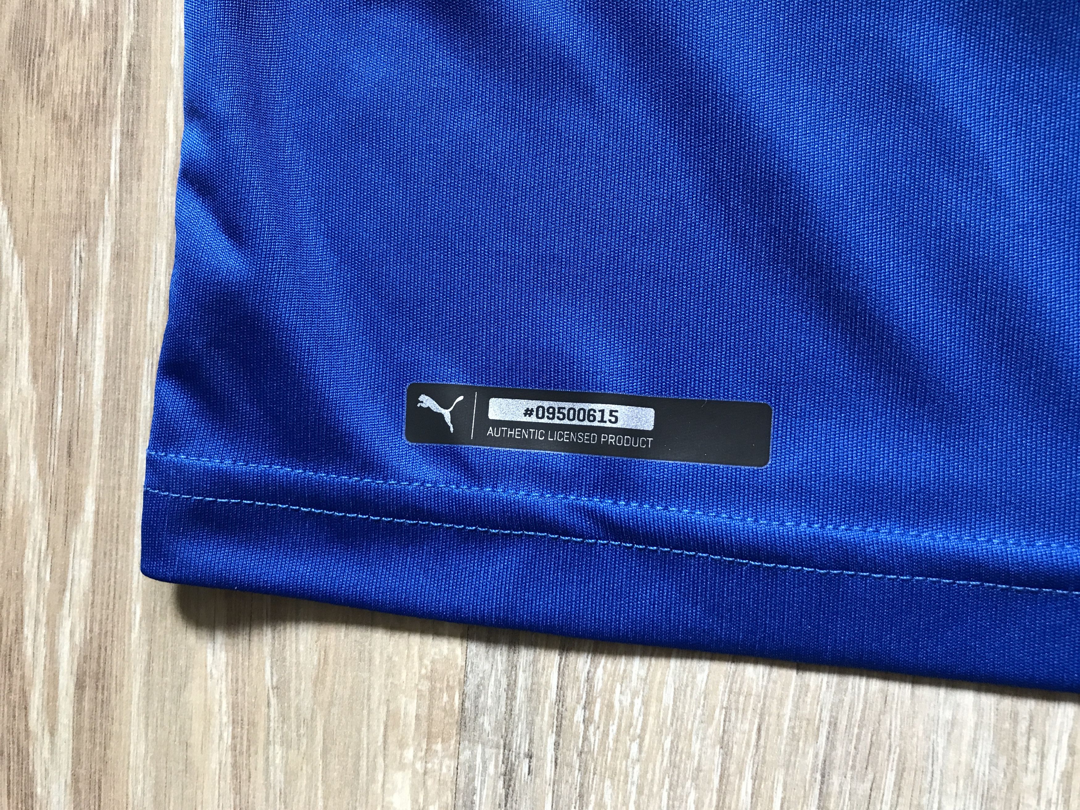 Puma × Vintage Vintage Puma Italy Home Football Shirt 2014-2015 Size US S / EU 44-46 / 1 - 5 Thumbnail