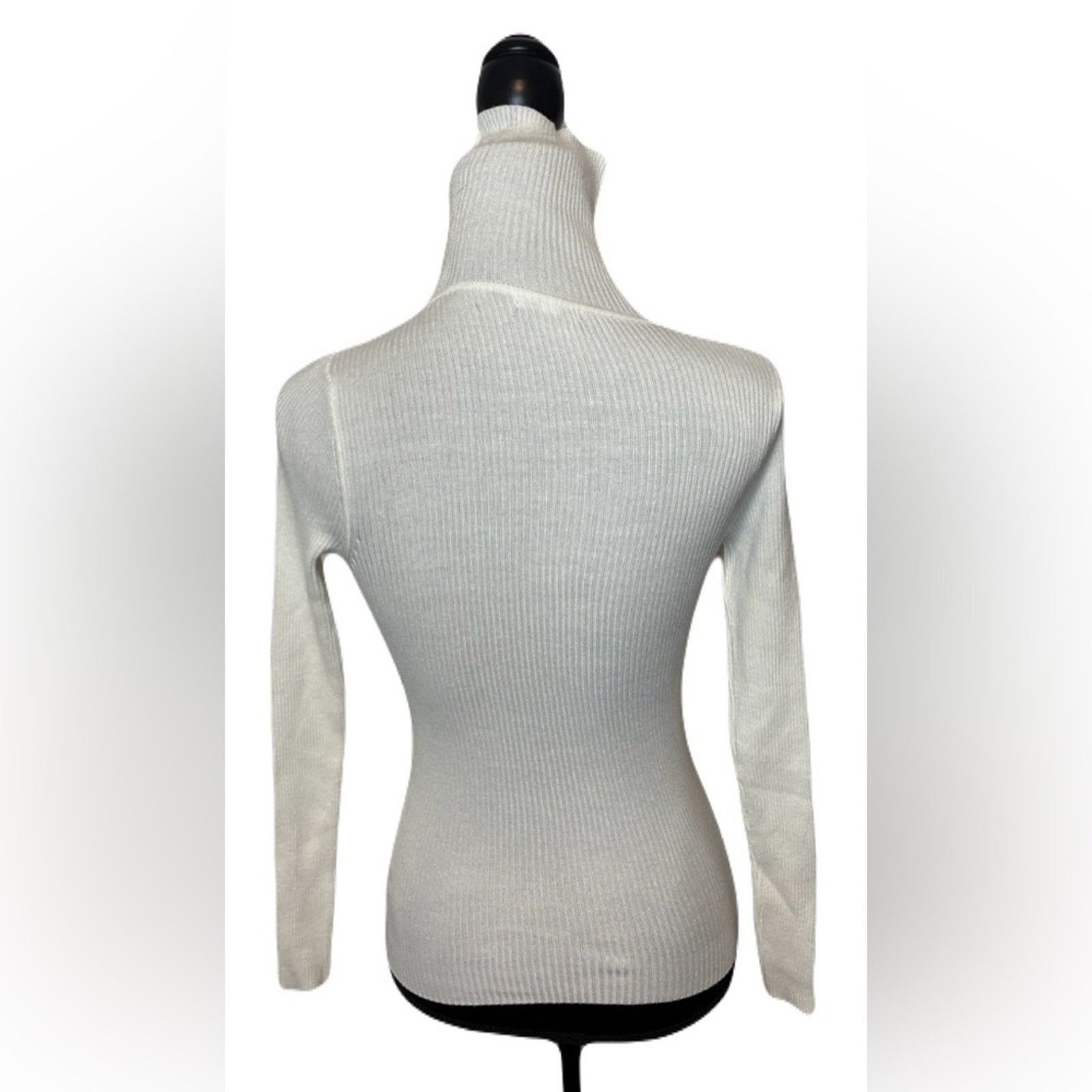 Fashion Nova (Fashion Nova) White Turtleneck Long Sleeve: Size Small Size S / US 4 / IT 40 - 2 Thumbnail