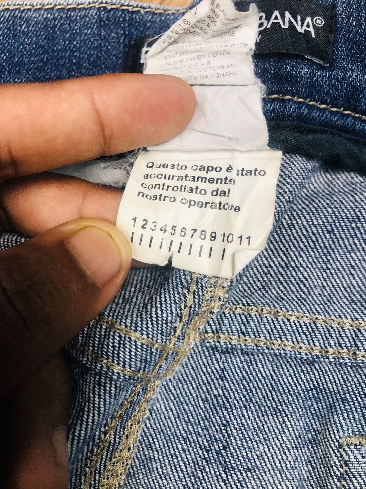 Dolce & Gabbana D&G Men's Carpenter Distressed Wash Blue Jeans (38) Size US 30 / EU 46 - 12 Thumbnail