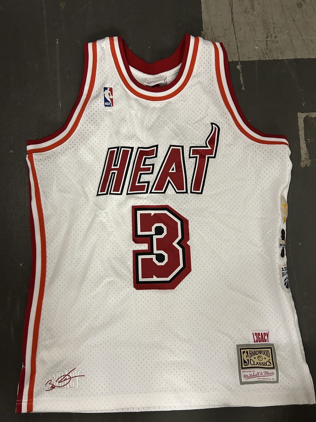 Mitchell & Ness Mitchell And Ness Dwayne Wade Miami Heat “Legacy” Jersey Size US L / EU 52-54 / 3 - 1 Thumbnail