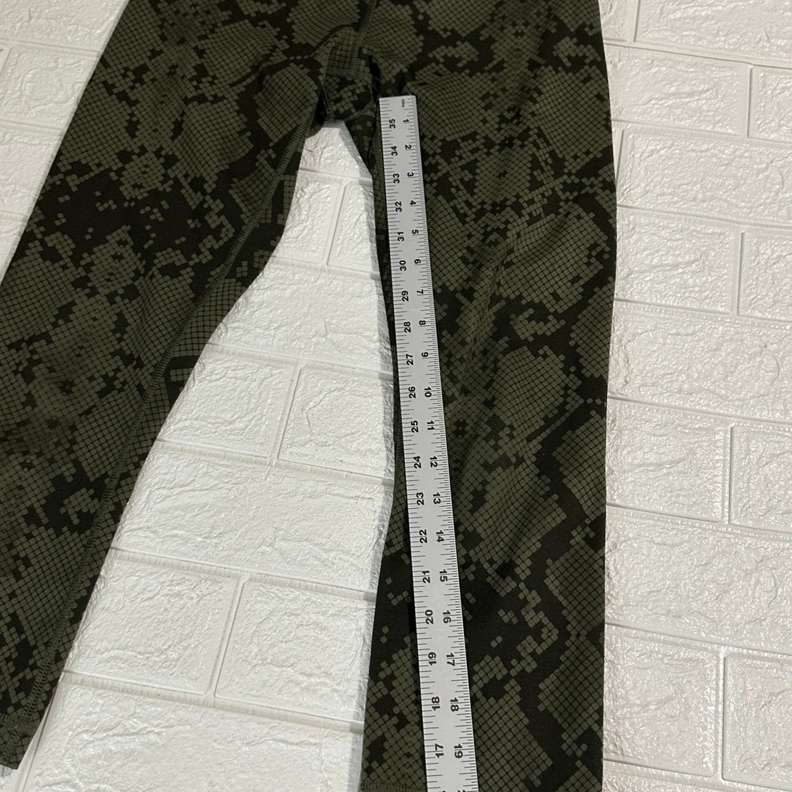 Lululemon Lululemon leggings size 6 Size 28" / US 6 / IT 42 - 3 Thumbnail