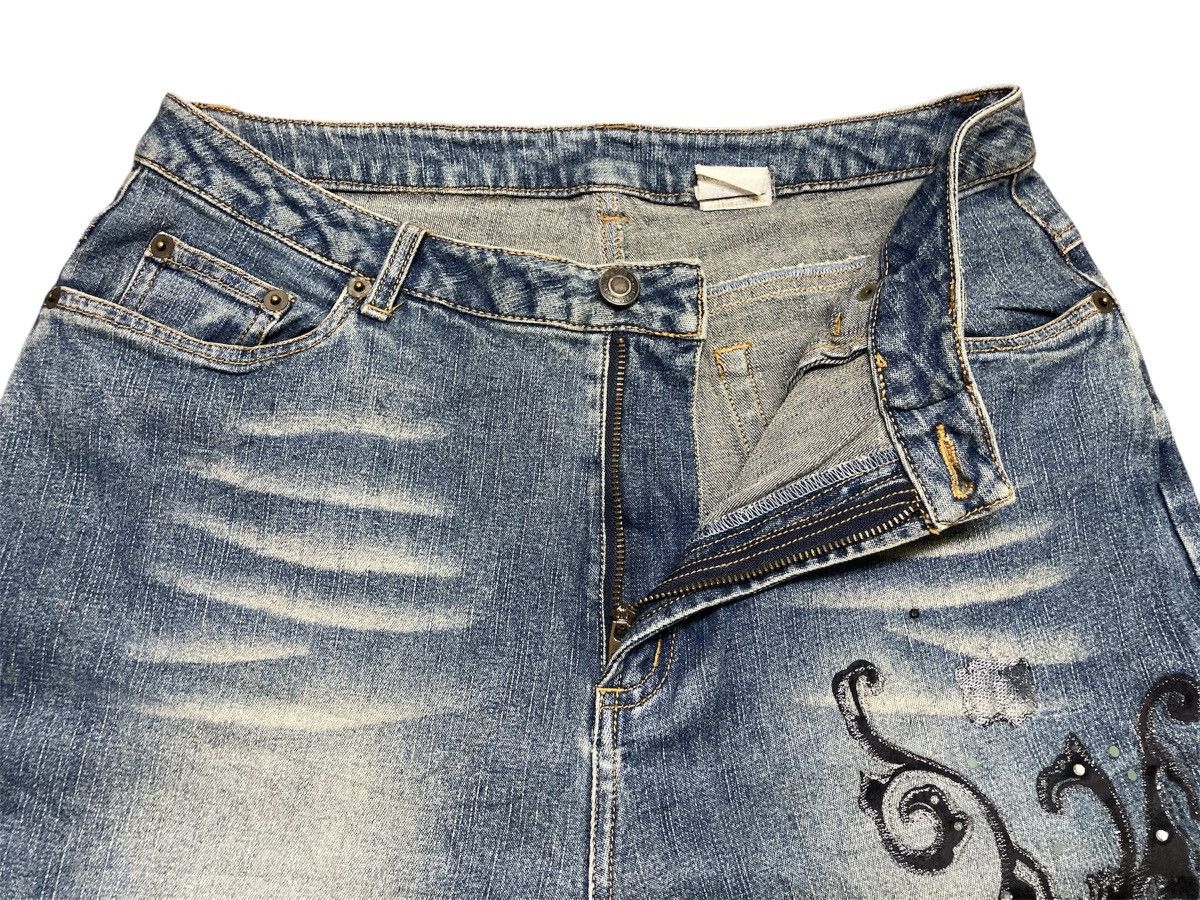 Japanese Brand Butterfly Embroidered Flare Jeans Size 30" / US 8 / IT 44 - 5 Thumbnail