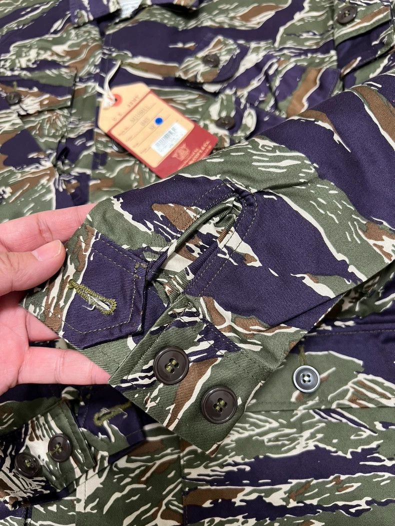 The Real McCoy's The Real McCoy'sSize 38Camouflage coat Size US XS / EU 42 / 0 - 4 Thumbnail