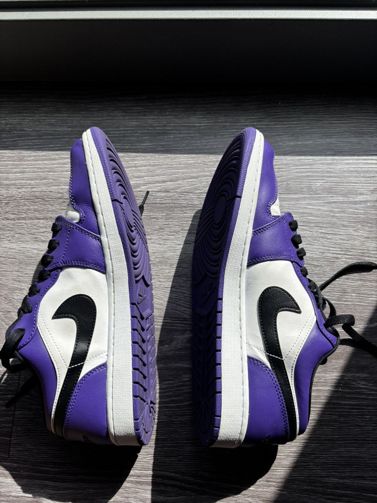 Nike Jordan 1 Low Size US 11.5 / EU 44-45 - 2 Thumbnail