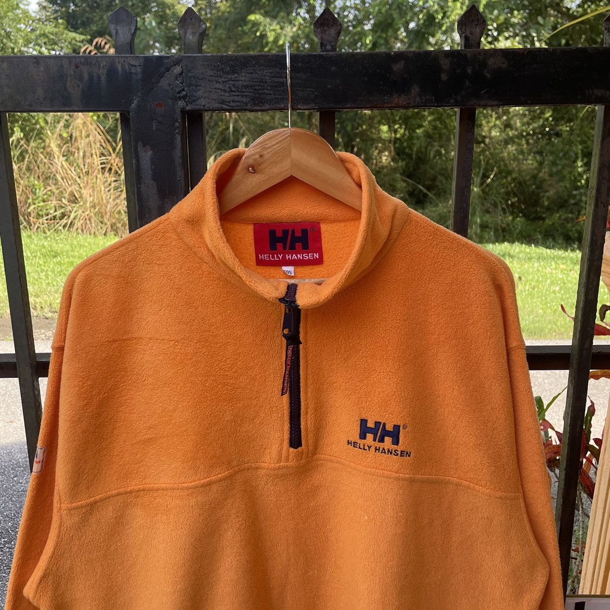 Helly Hansen × Vintage 🔥Vintage Helly Hansen Big Logo Half Zipper Fleece Sweatshirt Size US L / EU 52-54 / 3 - 3 Thumbnail
