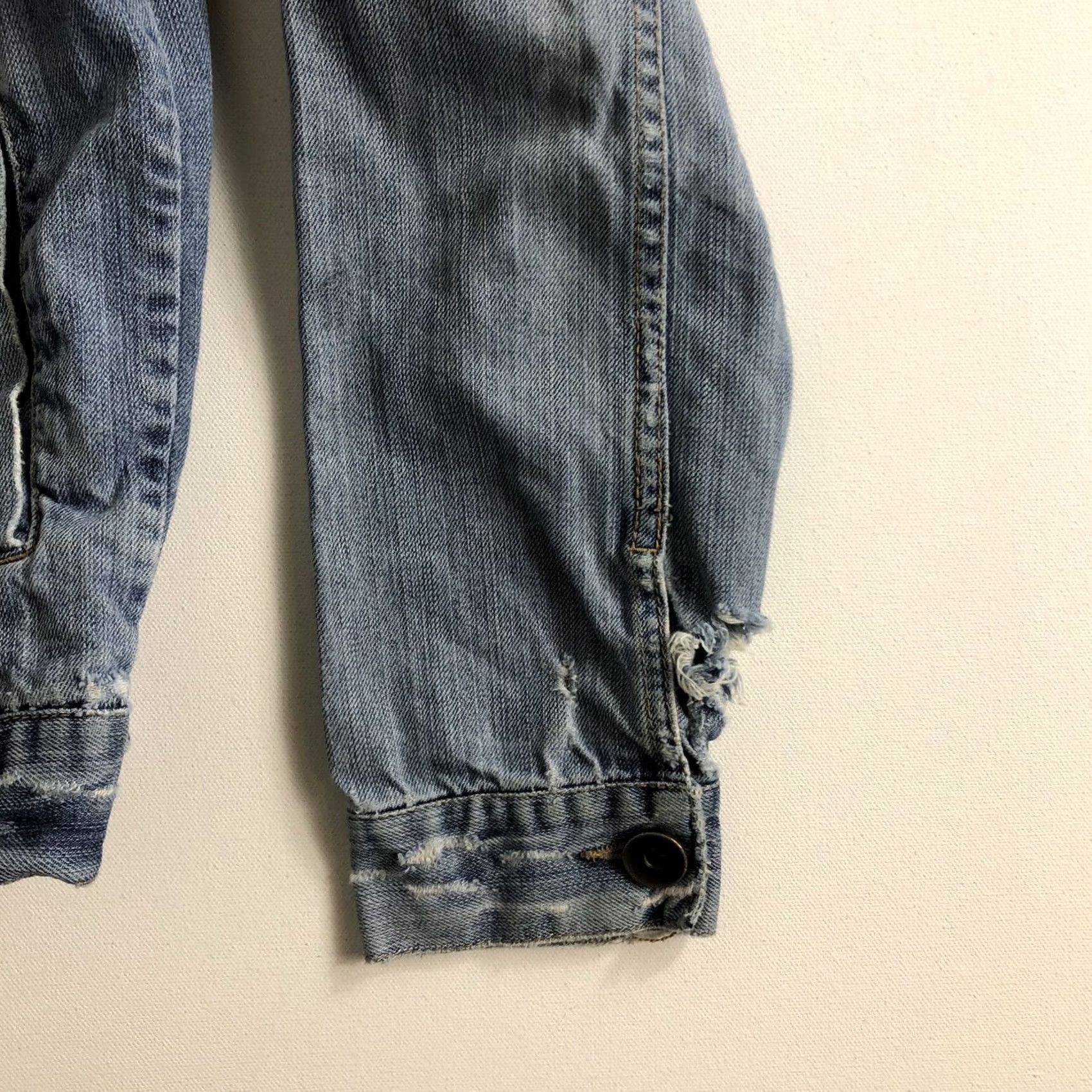 21 Men 21 Men Blue Denim Jean Jacket Jacket Button Small Mens Light Wash Casual All Seasons Pockets Regular Size S Size US 29 - 3 Thumbnail