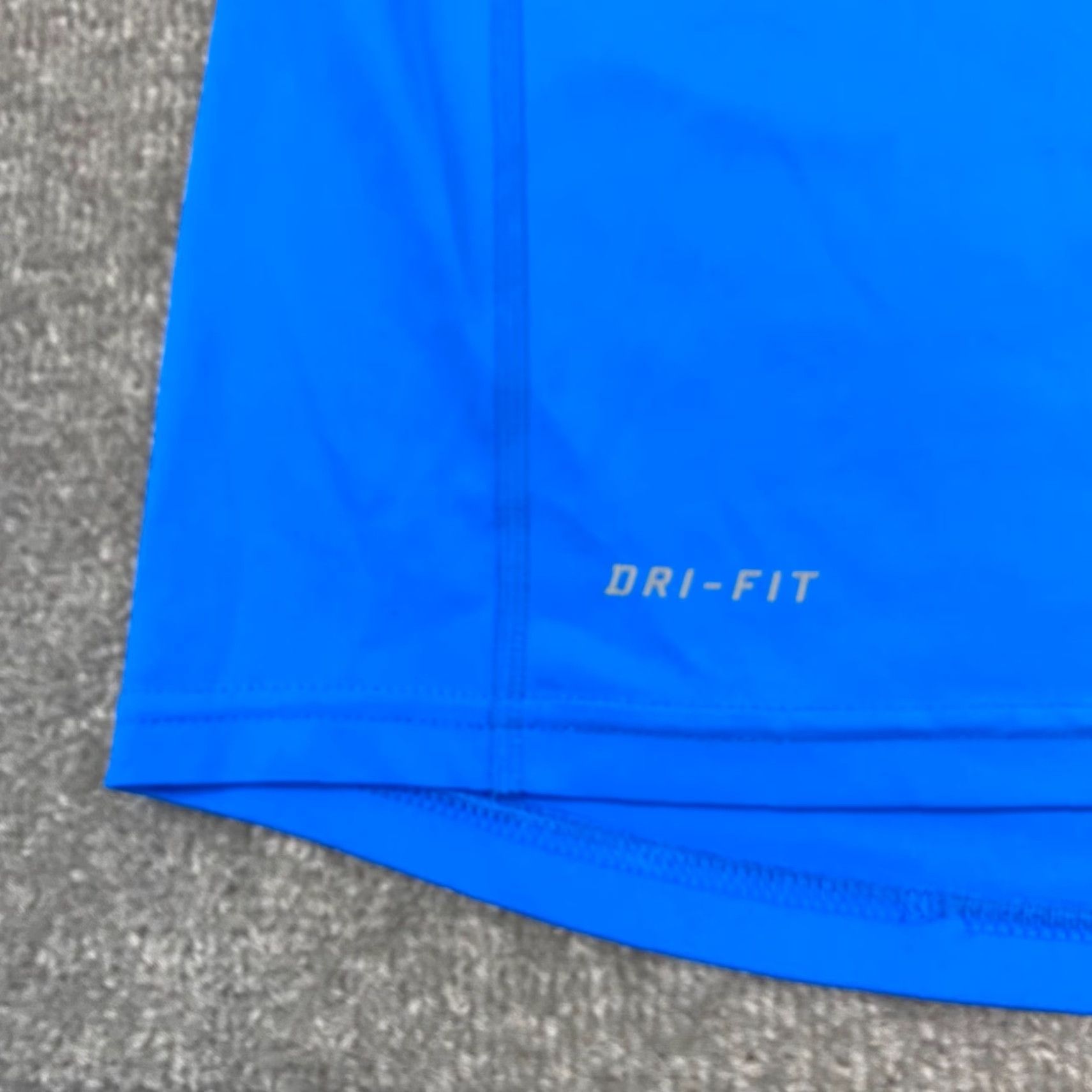 Nike Nike Dri-Fit Shirt Mens Medium Blue S/S Running Performance Casual Activewear Short Sleeve Size US M / EU 48-50 / 2 - 5 Thumbnail