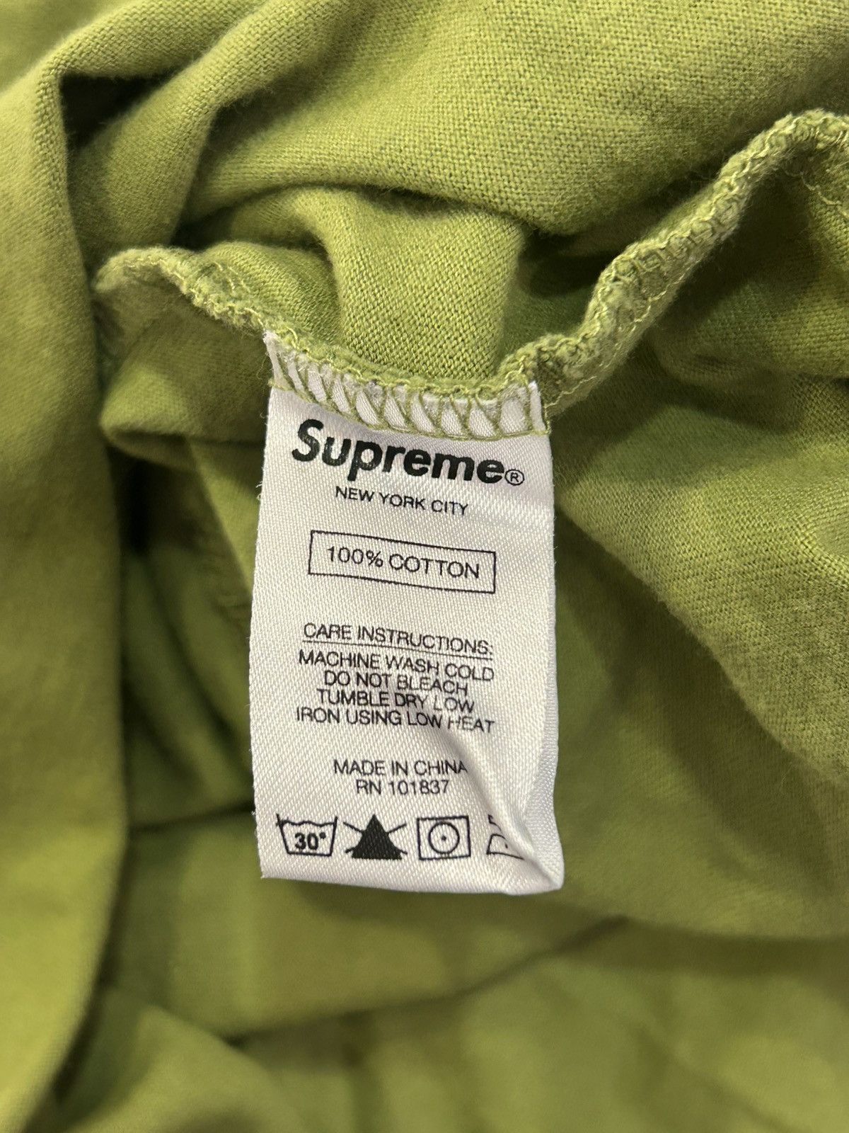Supreme Supreme Best In The World Long Sleeve Tee Size US L / EU 52-54 / 3 - 6 Thumbnail